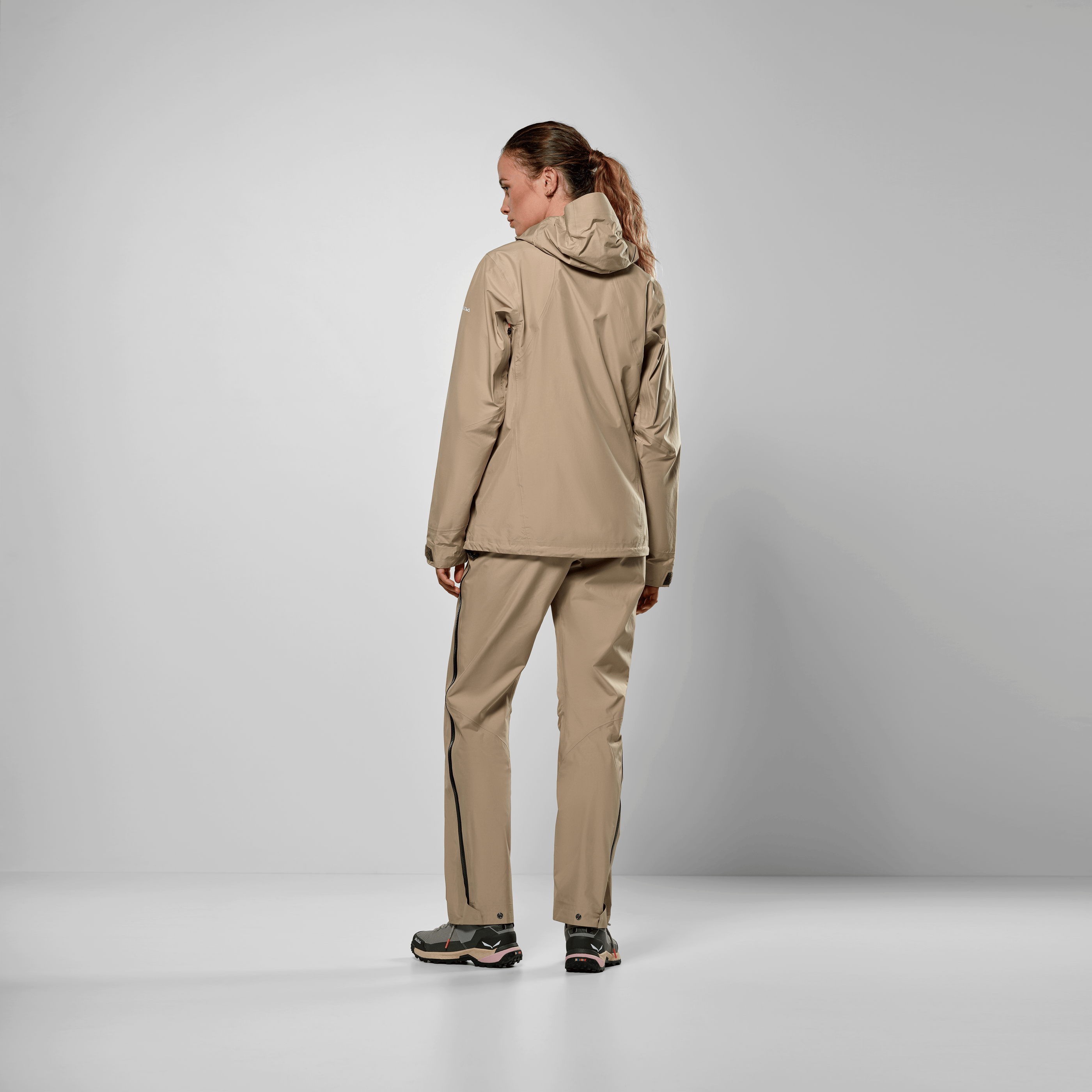 Puez Powertex Hybrid Jacke Damen on_body image