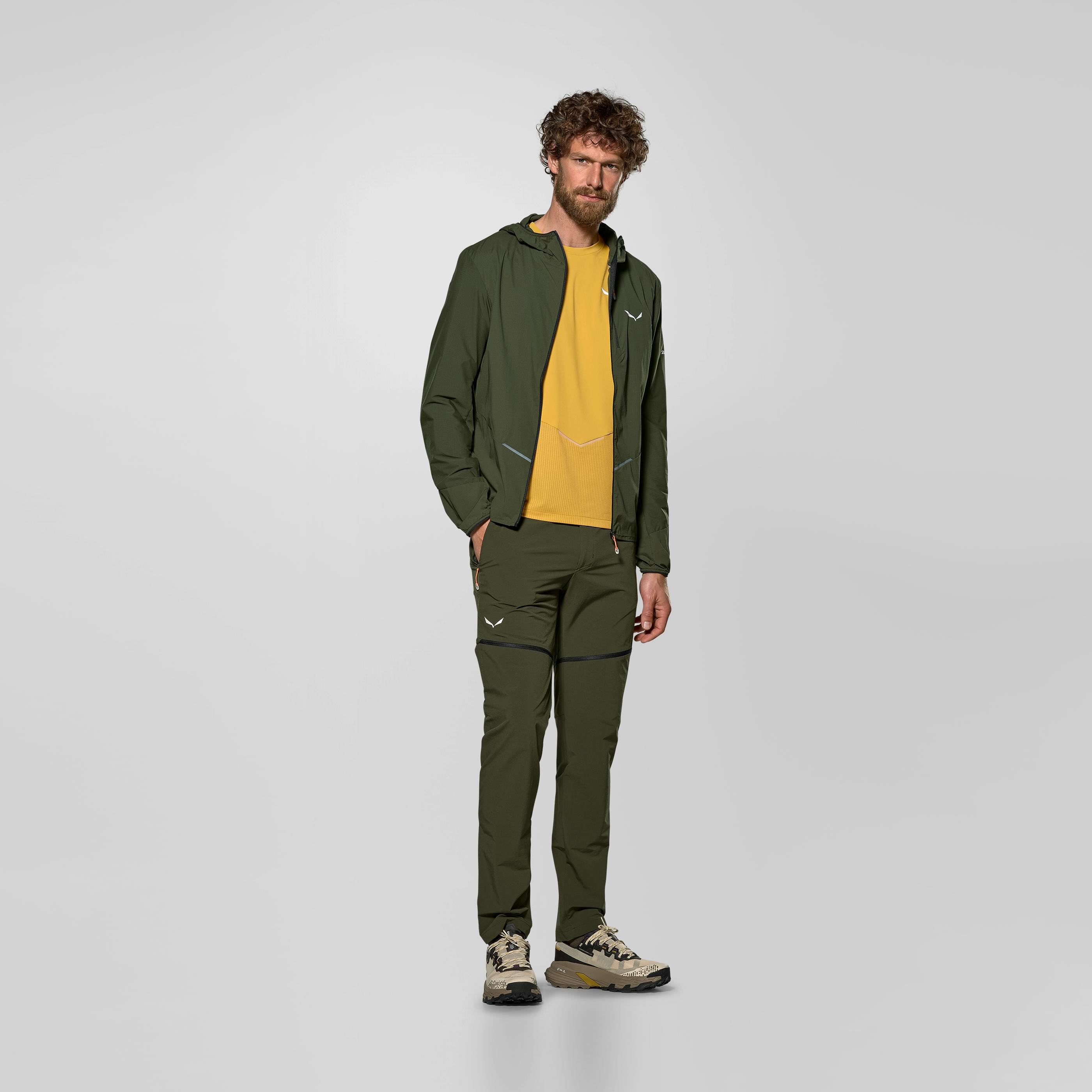 Pedroc Wind Light Jacke Mit Kapuze Herren on_body image