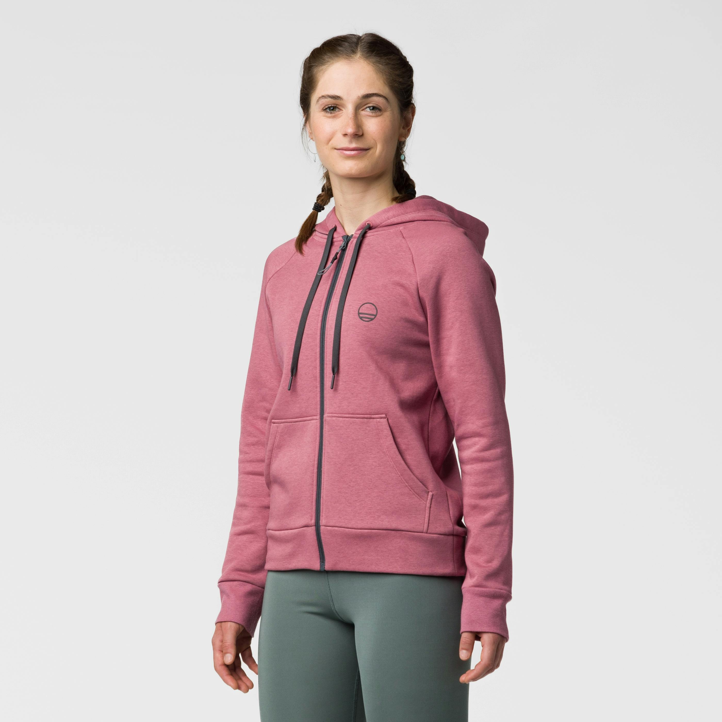 Flow 3 Hoody Woman on_body image