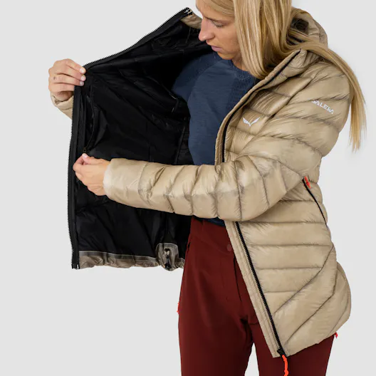 ORTLES MED 3 RDS DOWN JACKET WOMEN tech_detail image