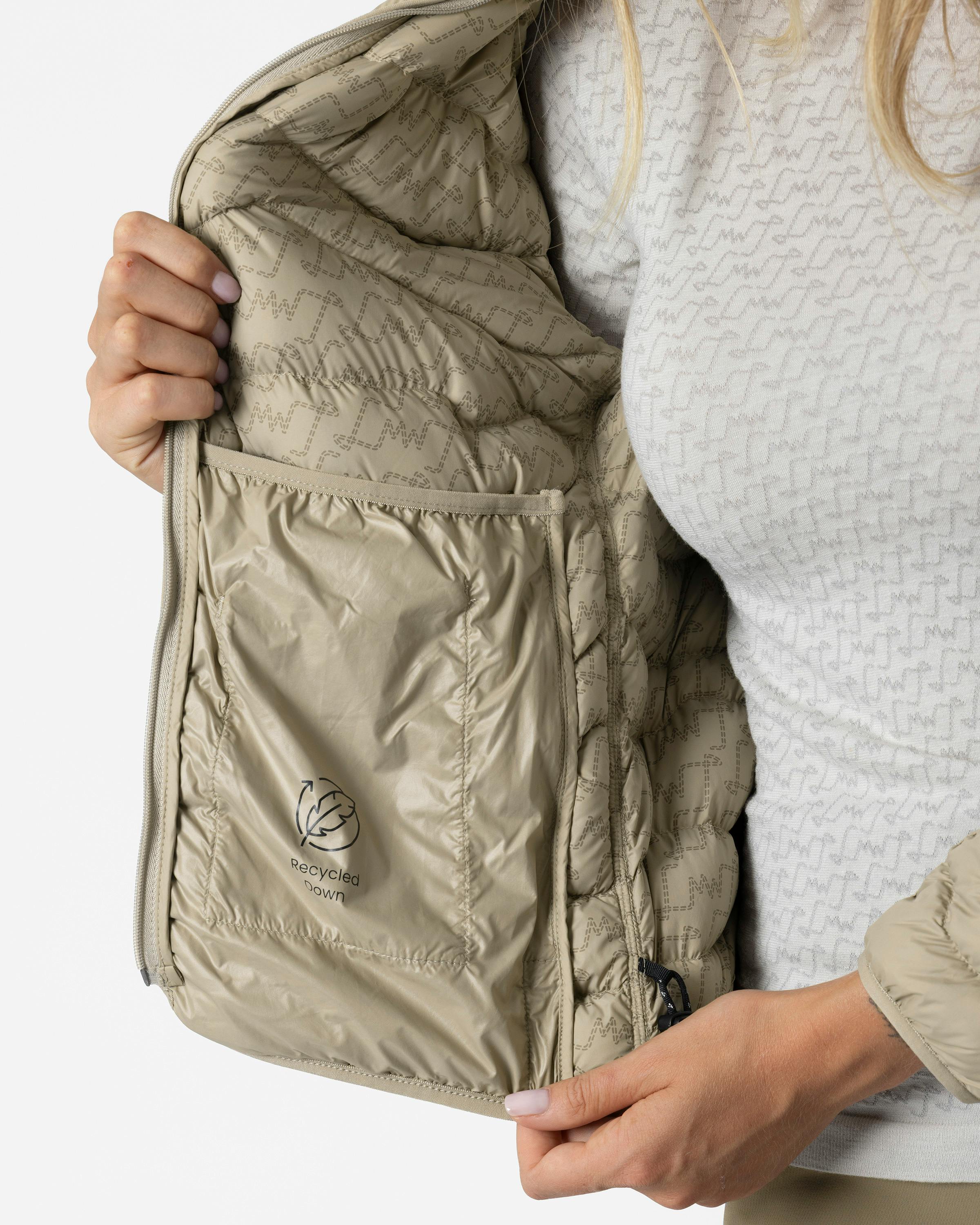 Bianca Leichte ReDown® Daunenjacke tech_detail image