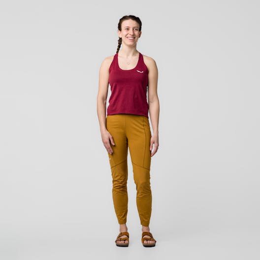 Lavaredo Hemp Camiseta Sin Mangas Cropped Mujer on_body image