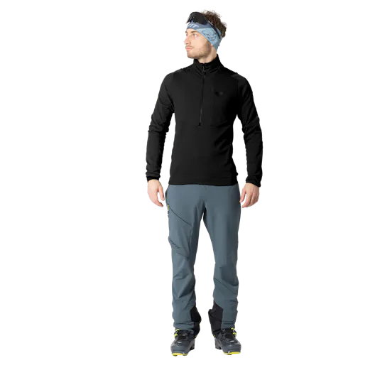 Blacklight Thermal 1/2 Zip Men on_body image