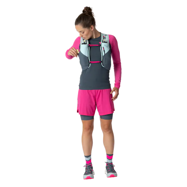 Gilet da running Ultra 12 on_body image