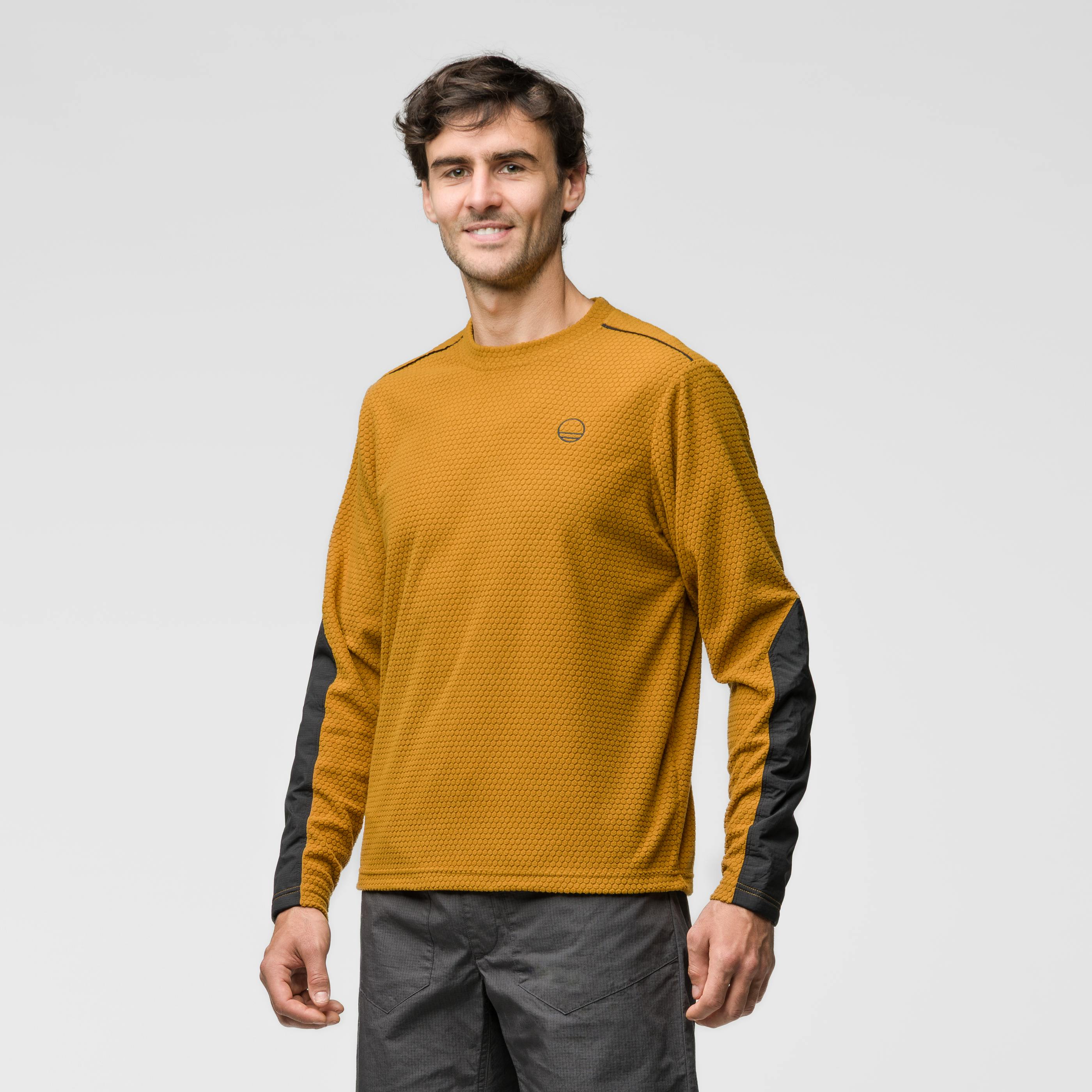 Session Pro Uni Sweater on_body image