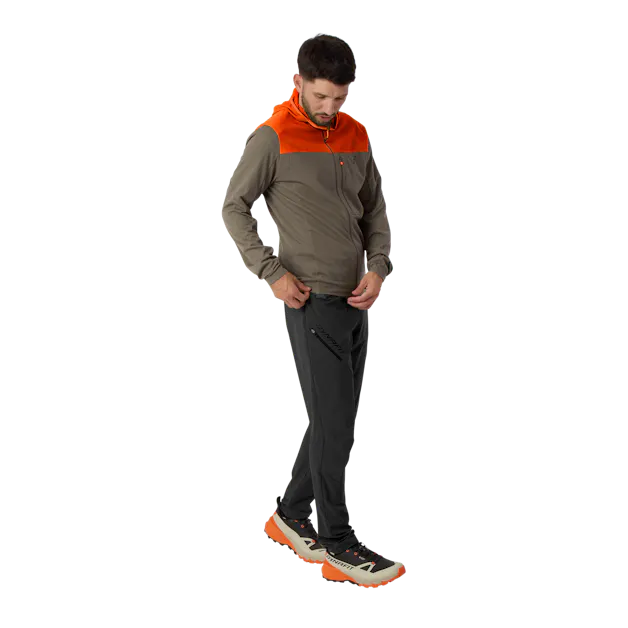 Traverse Hybrid Dynastretch Hose Herren on_body image