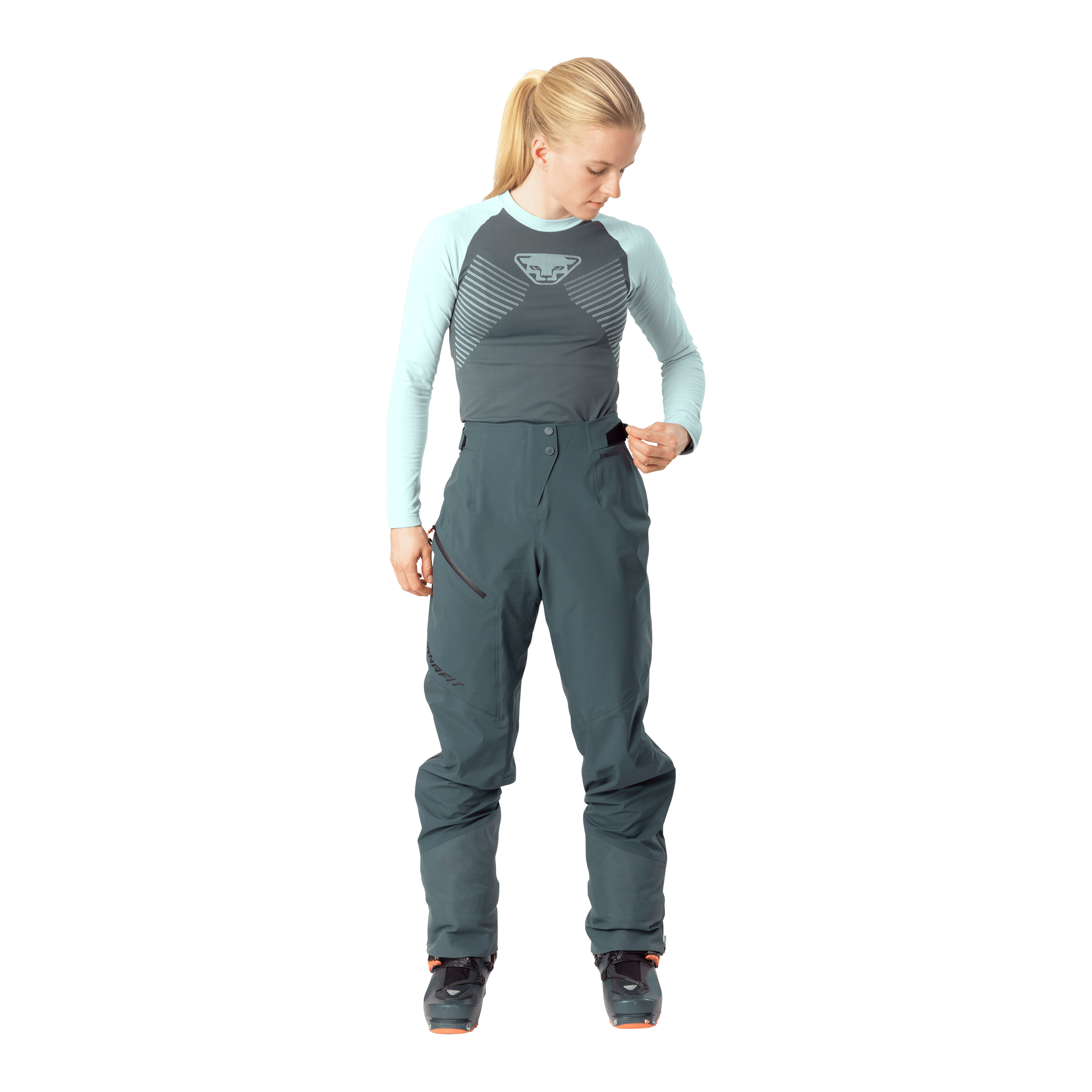 Blacklight 3L Pants Women on_body image