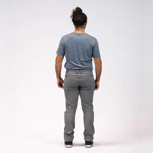 CASIS 2 DST M REG PNT on_body image