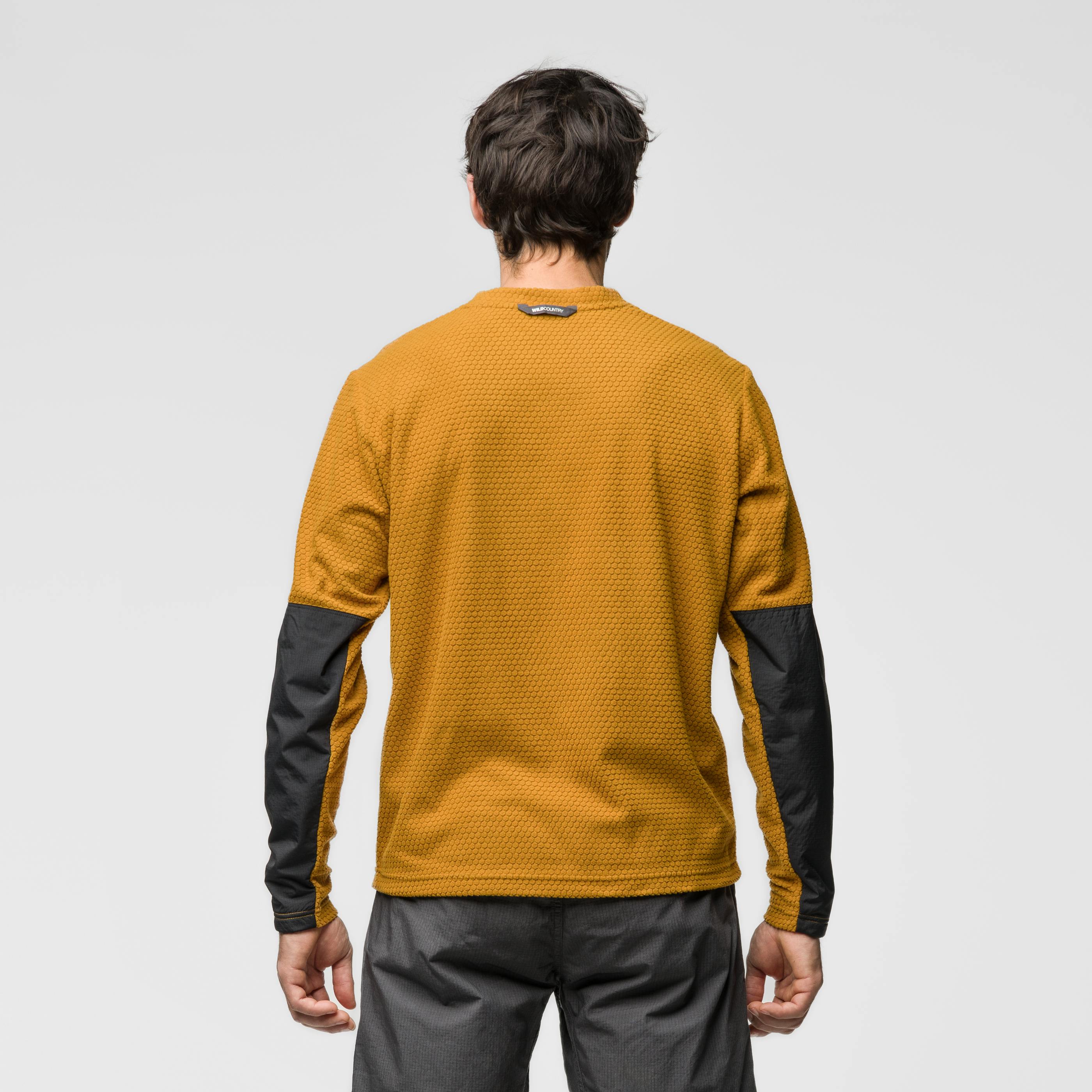 Session Pro Uni Sweater on_body image