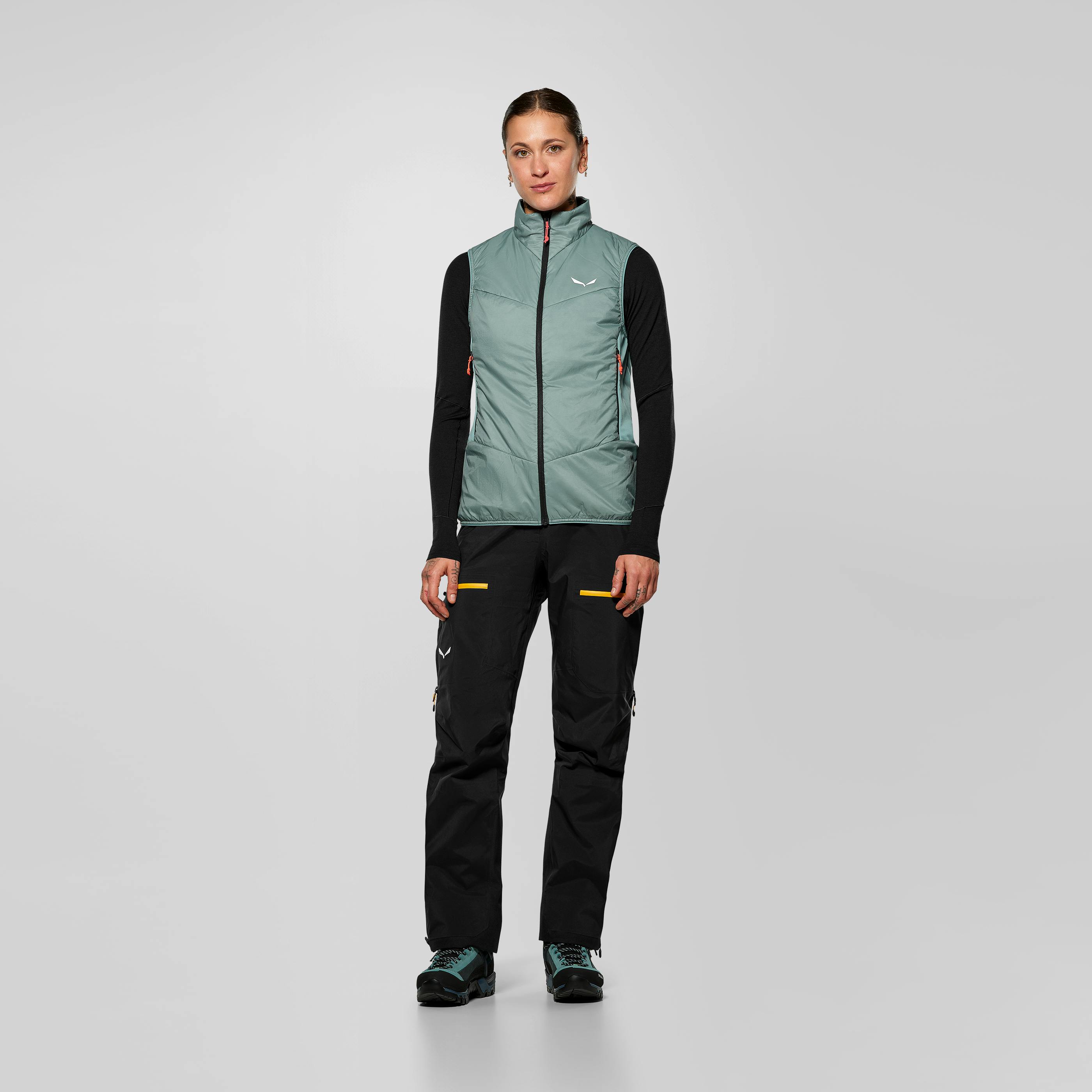 Ortles Hybrid TirolWool® Air Weste Damen on_body image