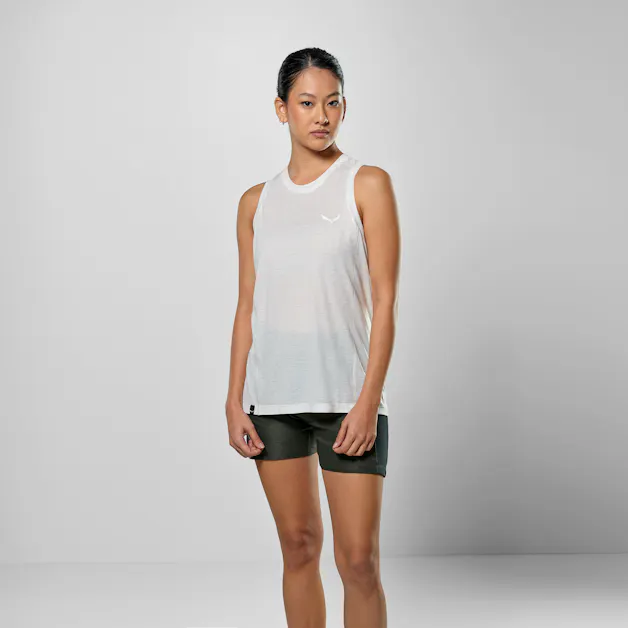 Puez Dry Tank Top Women on_body image