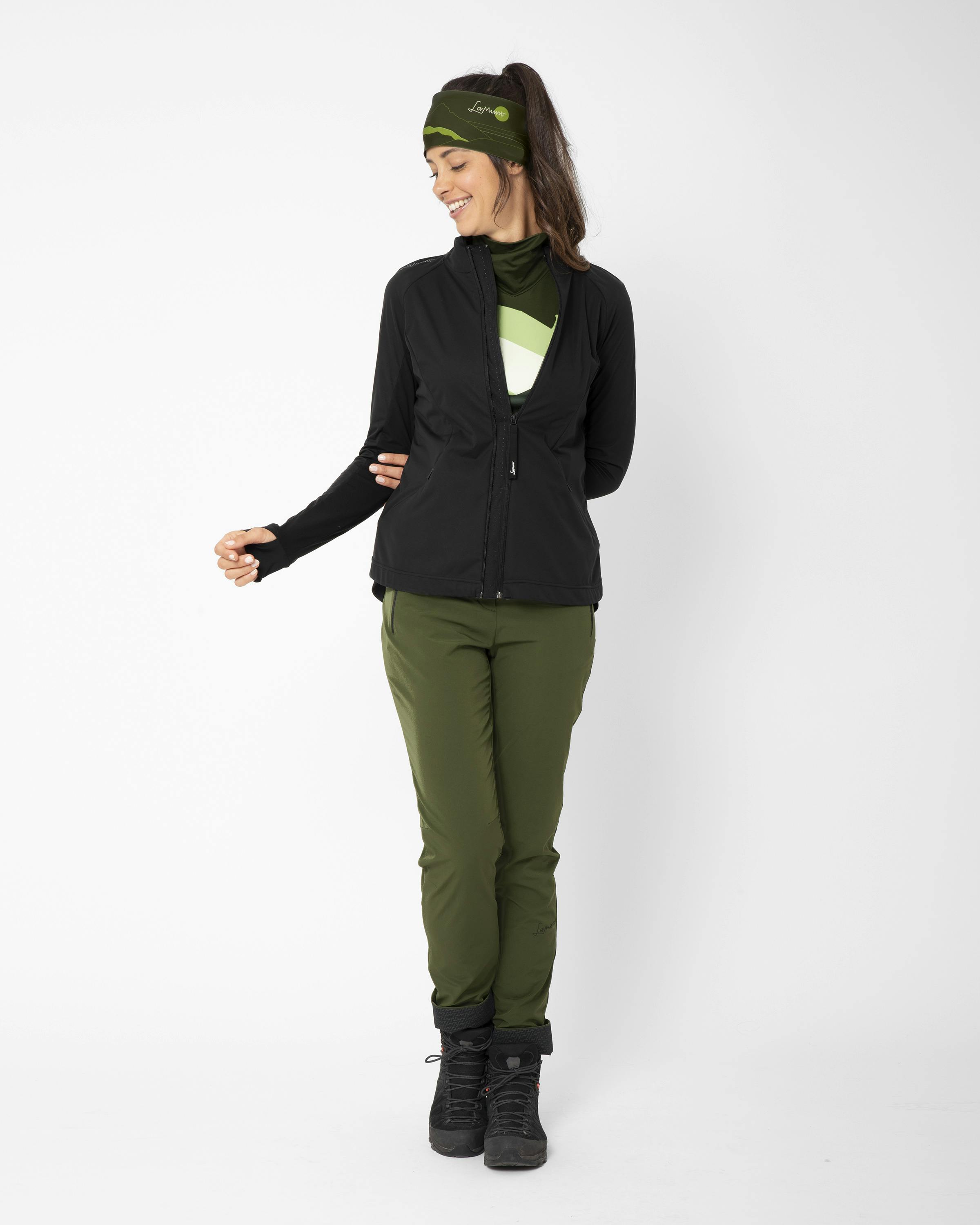 Eliana Giacca Antivento Ibrida action_shot image