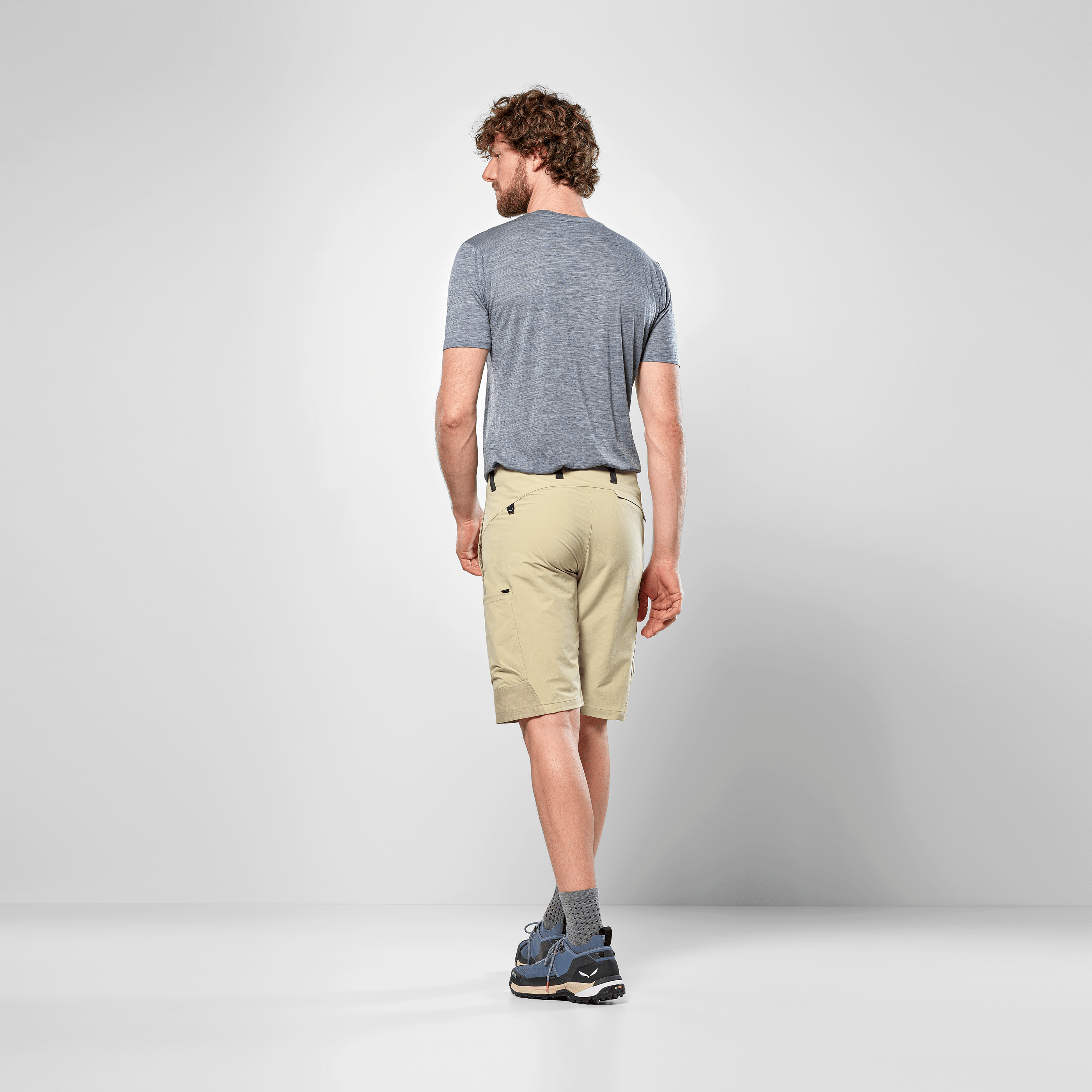Puez Hemp Durastretch Pantaloncini Uomo on_body image