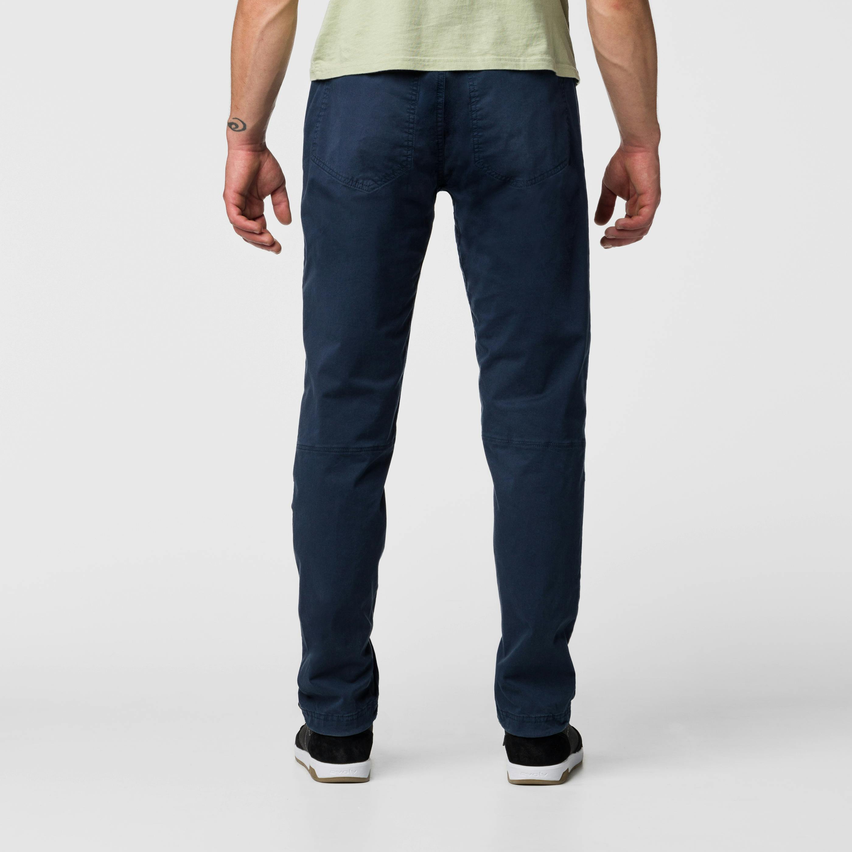 Stamina 2 Hose Herren on_body image