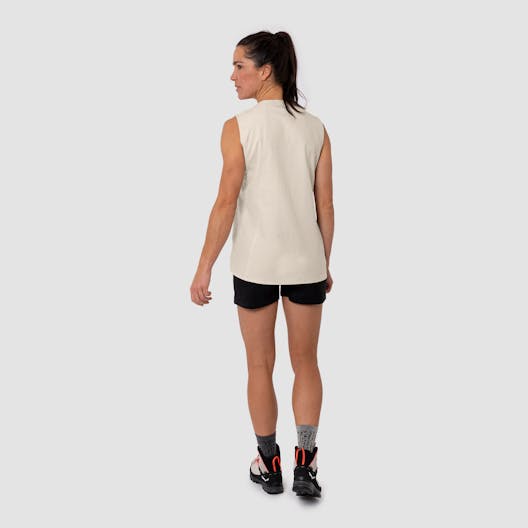 Puez Hemp Pantalones Cortos Cargo Mujer on_body image