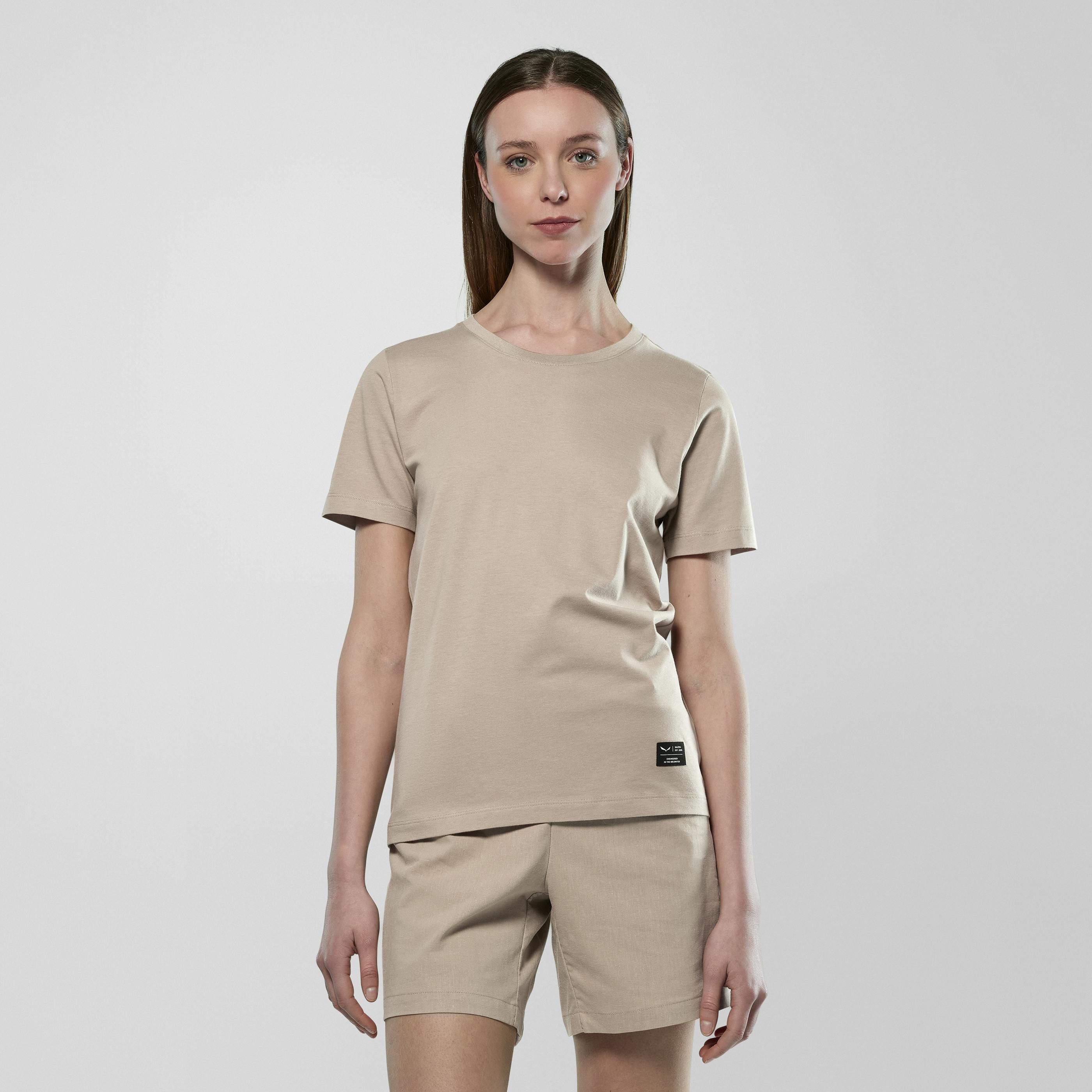 Eagle Logo Patch T-Shirt Damen hover image