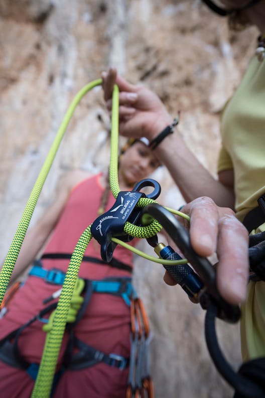 Discensore Alpine Tuber action_shot image