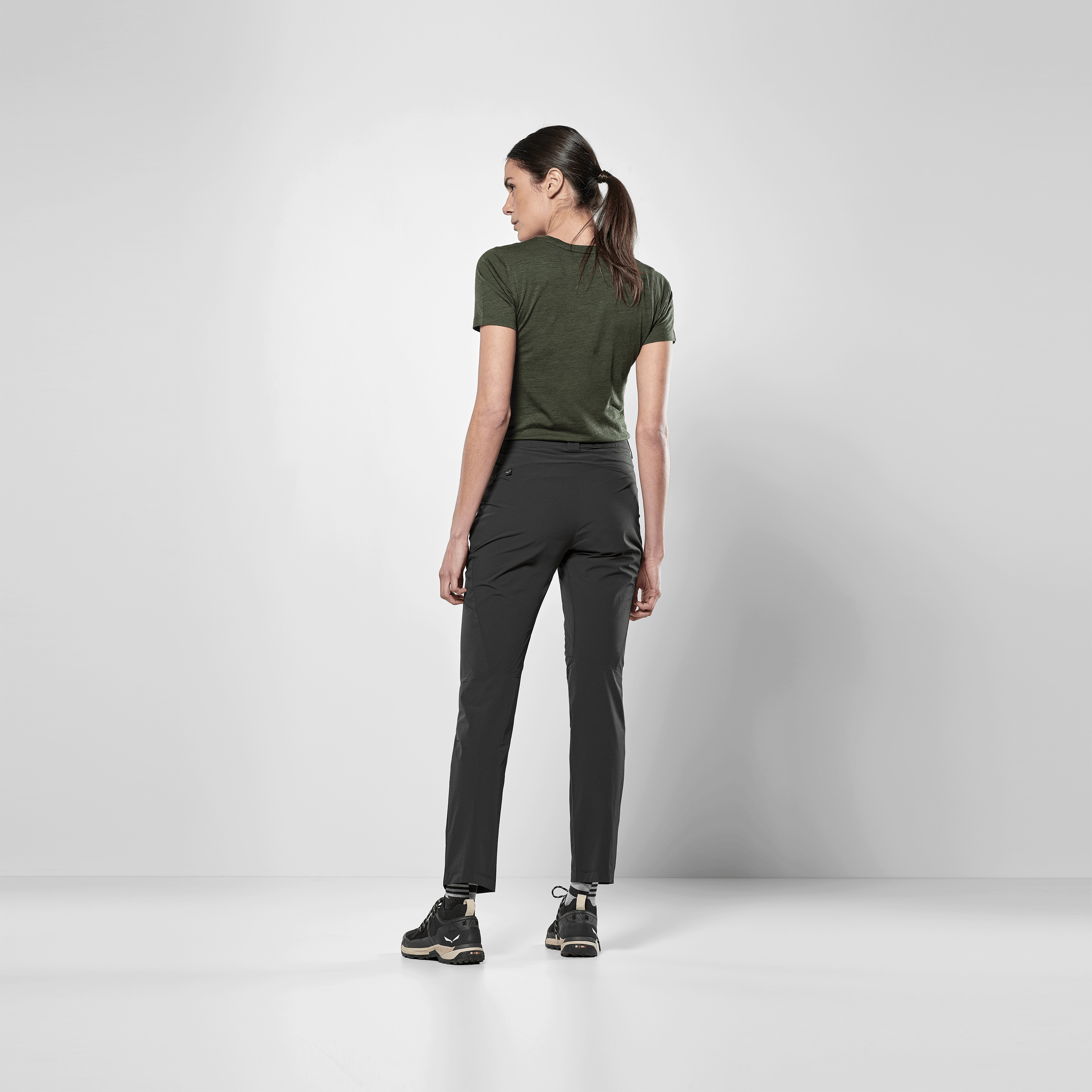 Puez Talvena Durastretch Pantalone Donna on_body image