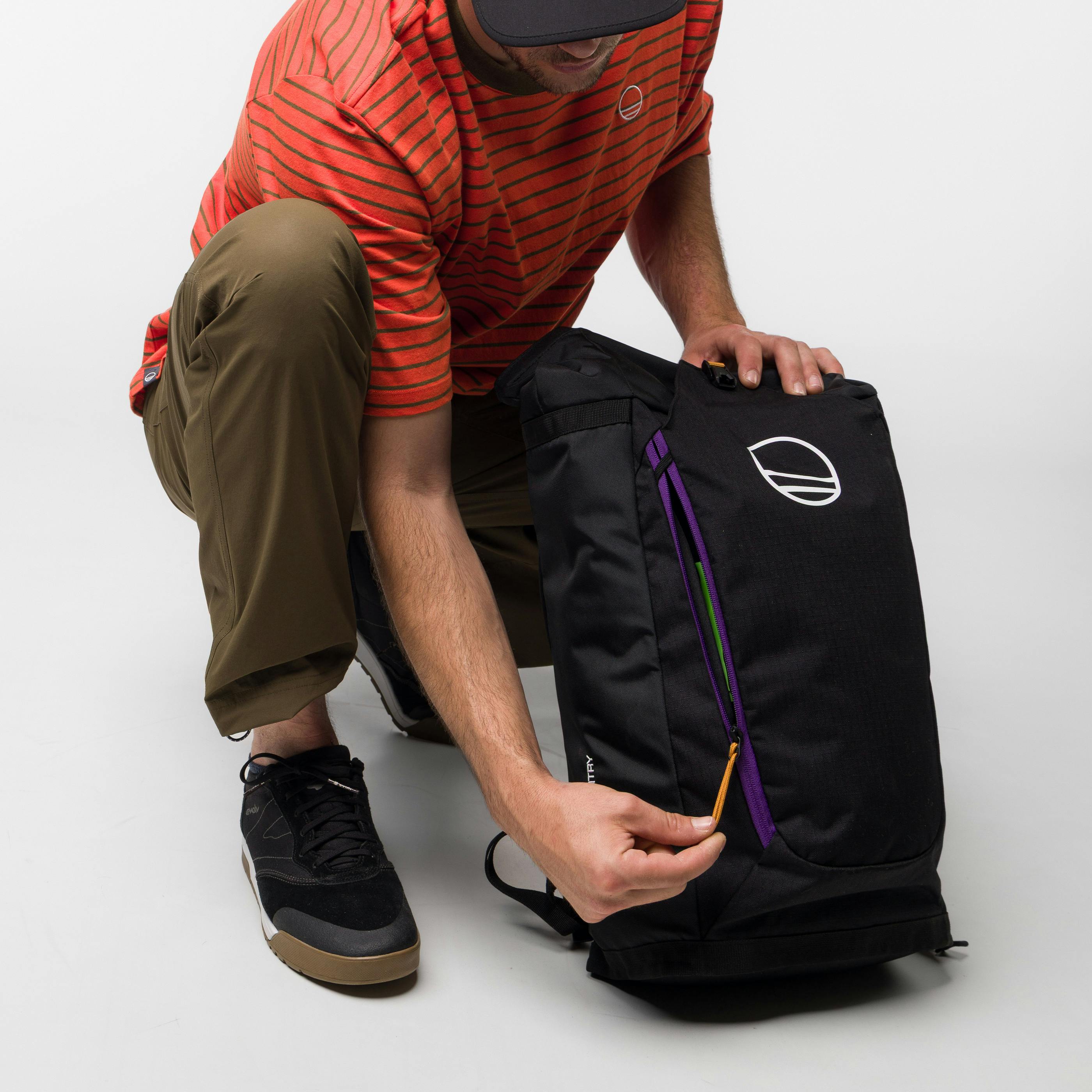 Base Hauler 25 Rucksack on_body image