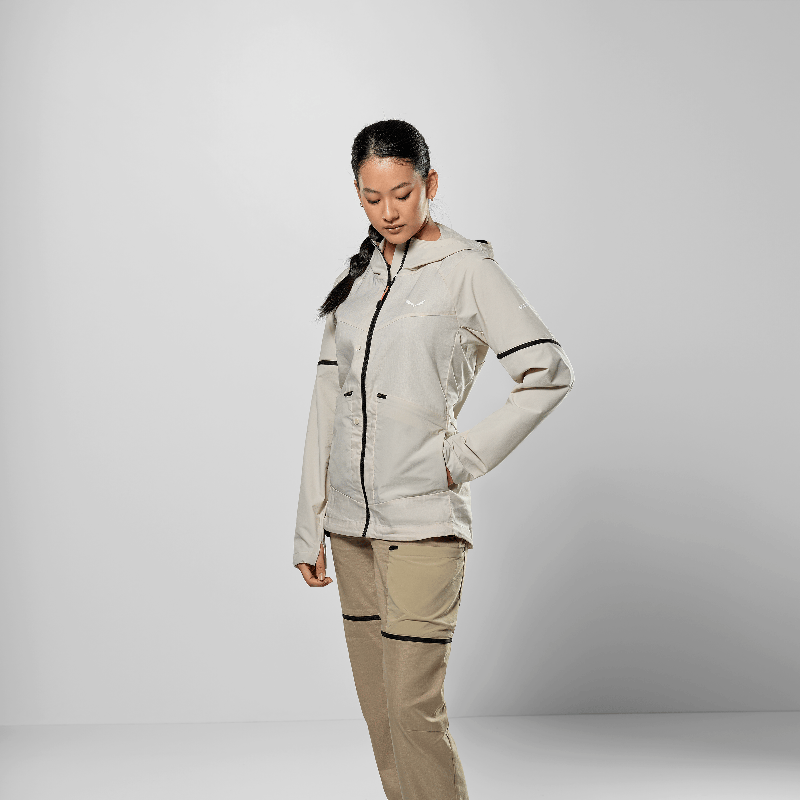 Puez Hemp Durastretch 2 in 1 Hybrid Jacket Women on_body image