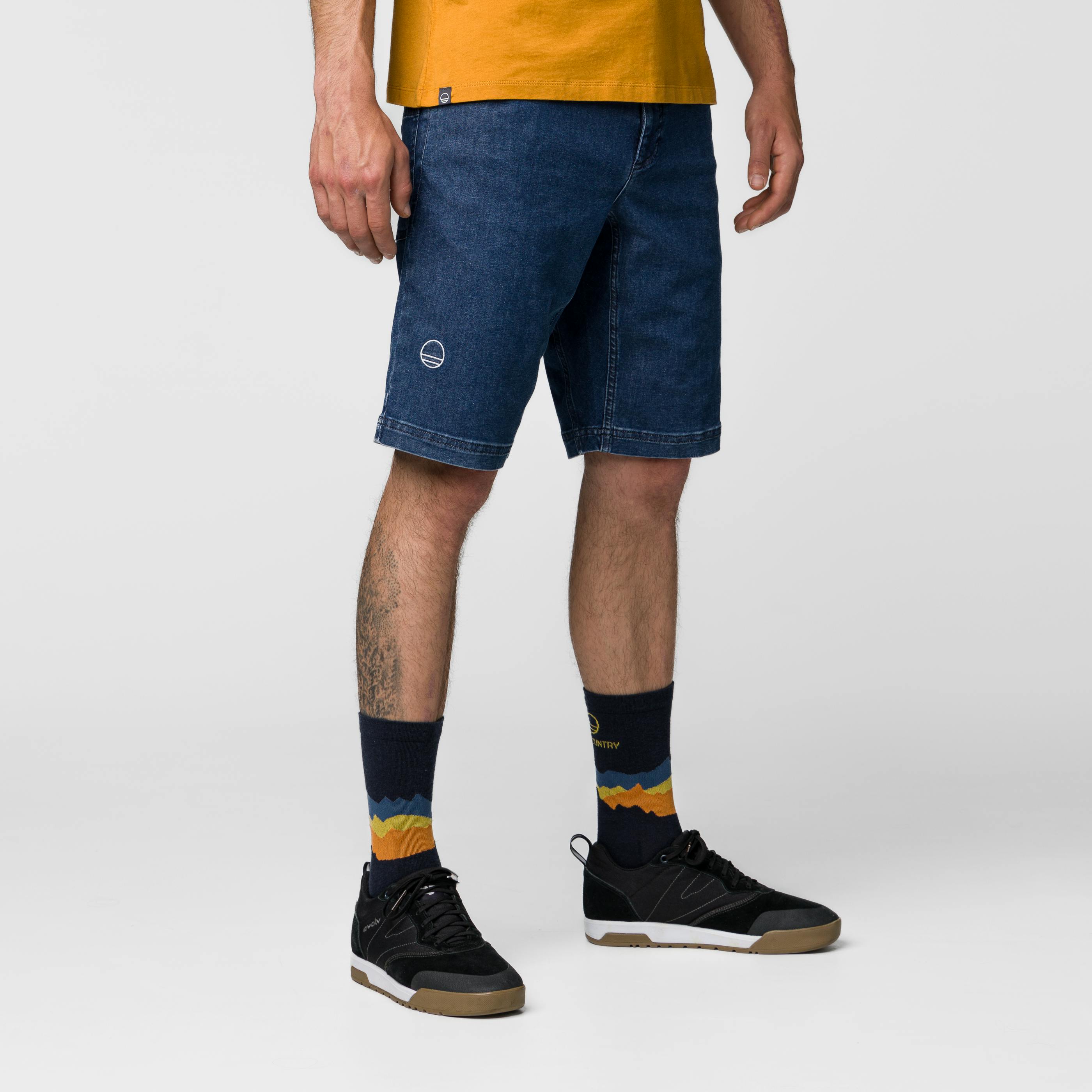 Session 2  Man Denim Short  on_body image