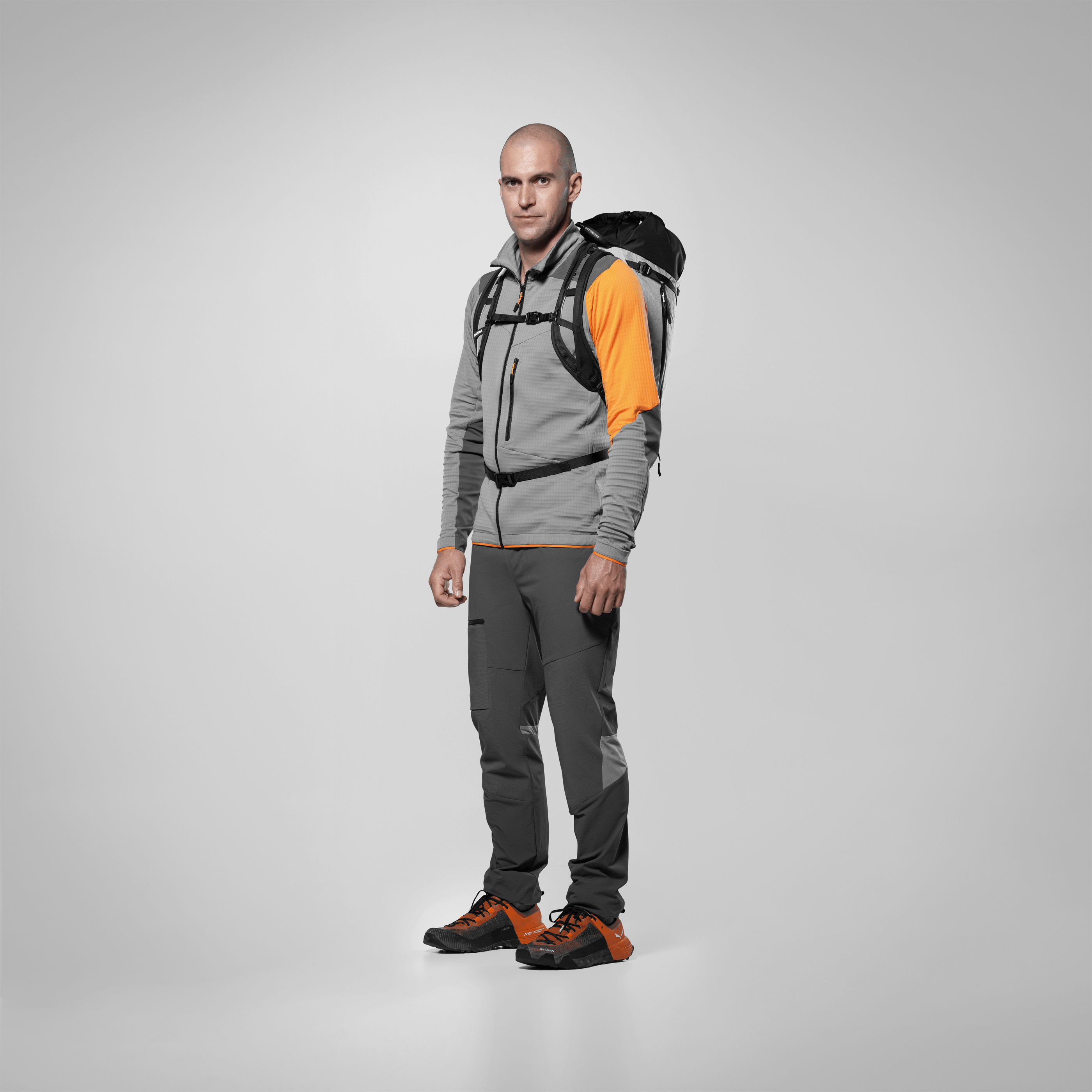 NXT 32L Rucksack on_body image