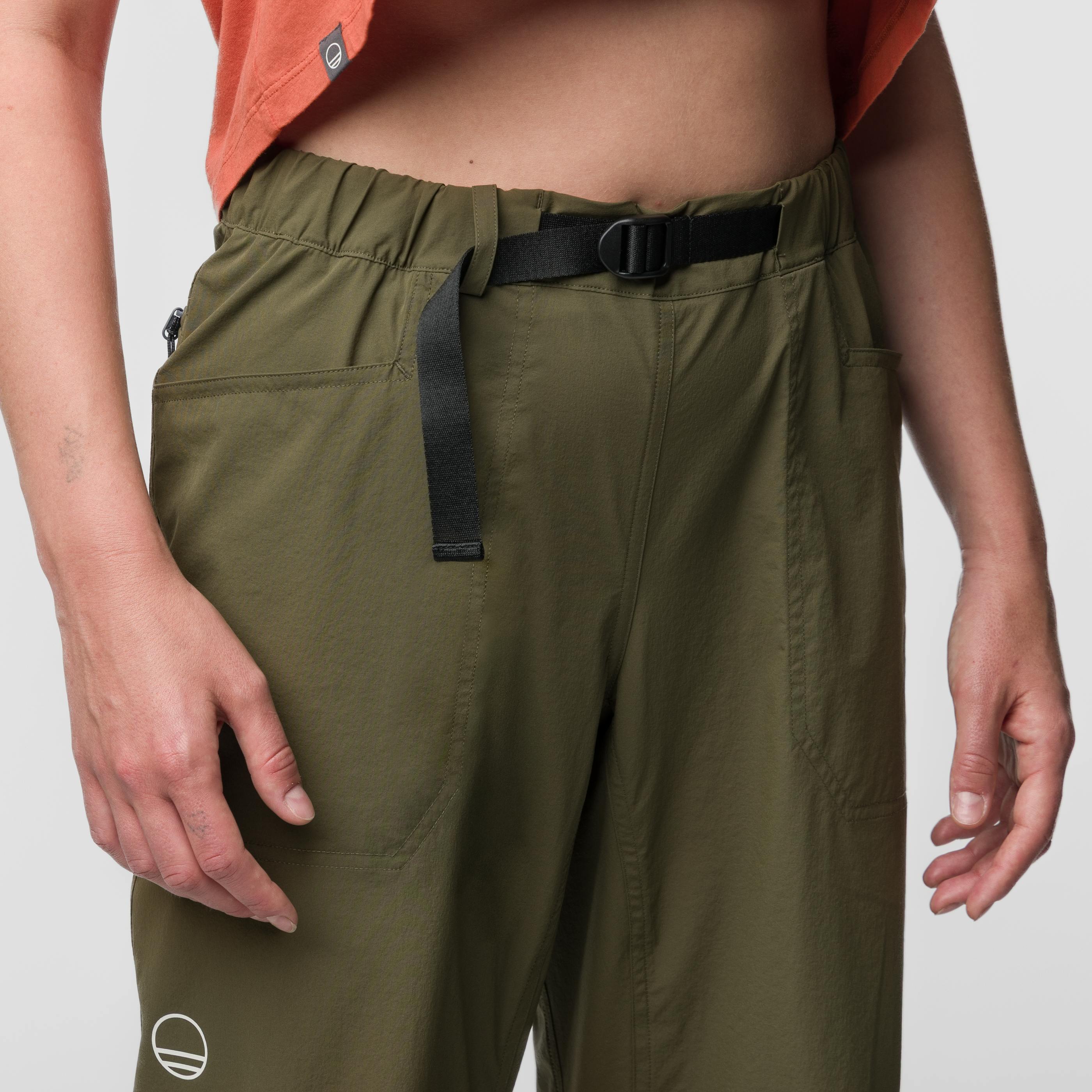 Movement 2 Pantaloni Donna  on_body image