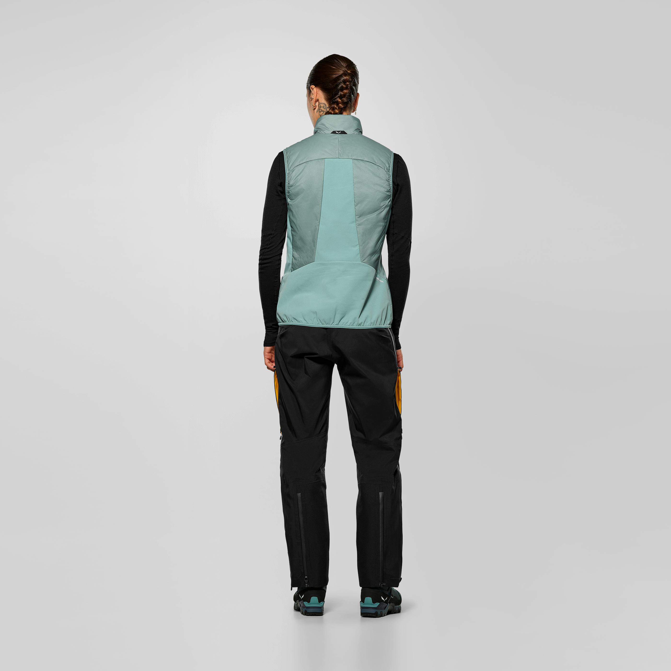 Ortles Hybrid TirolWool® Air Weste Damen on_body image