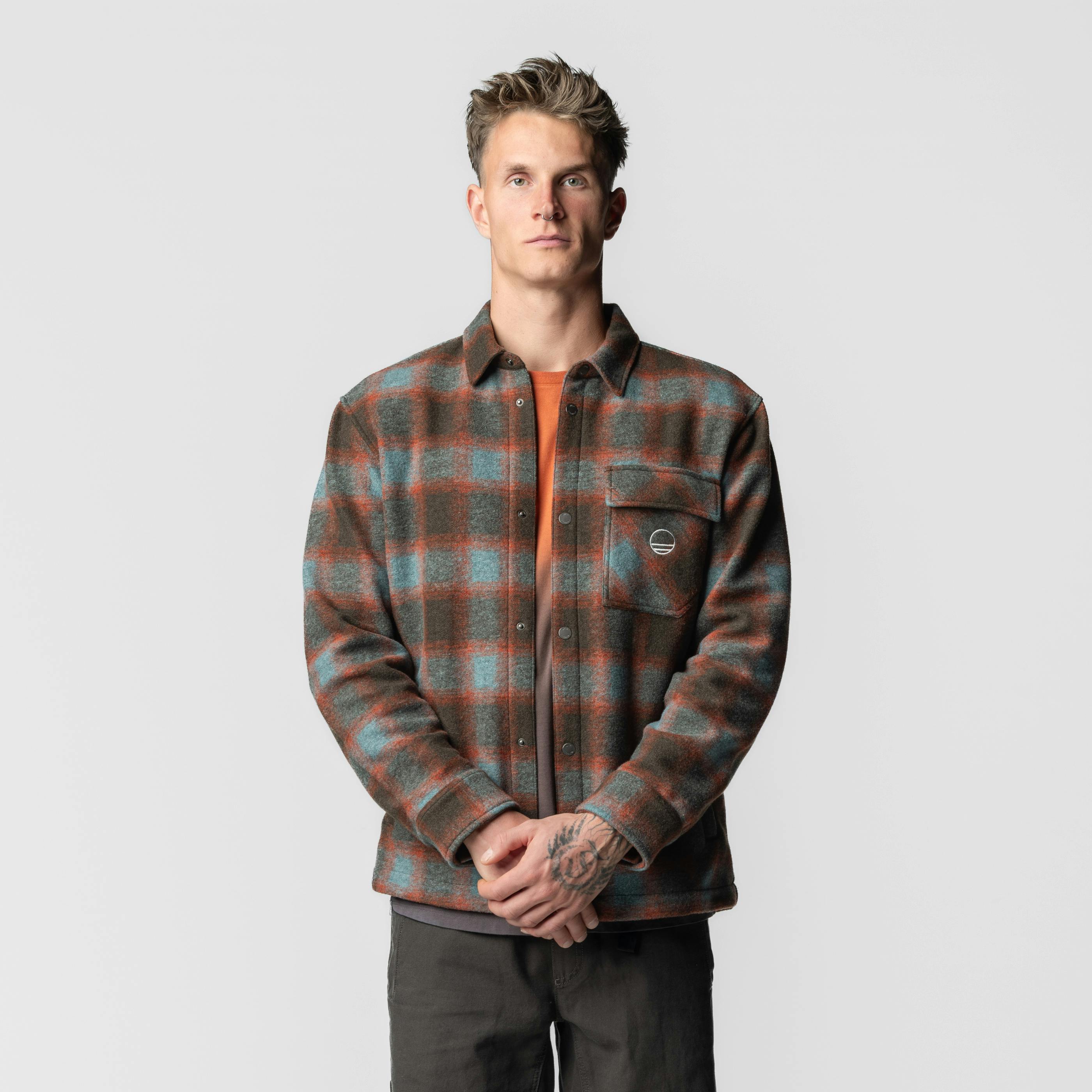 Movement Unisex-Jacke on_body image