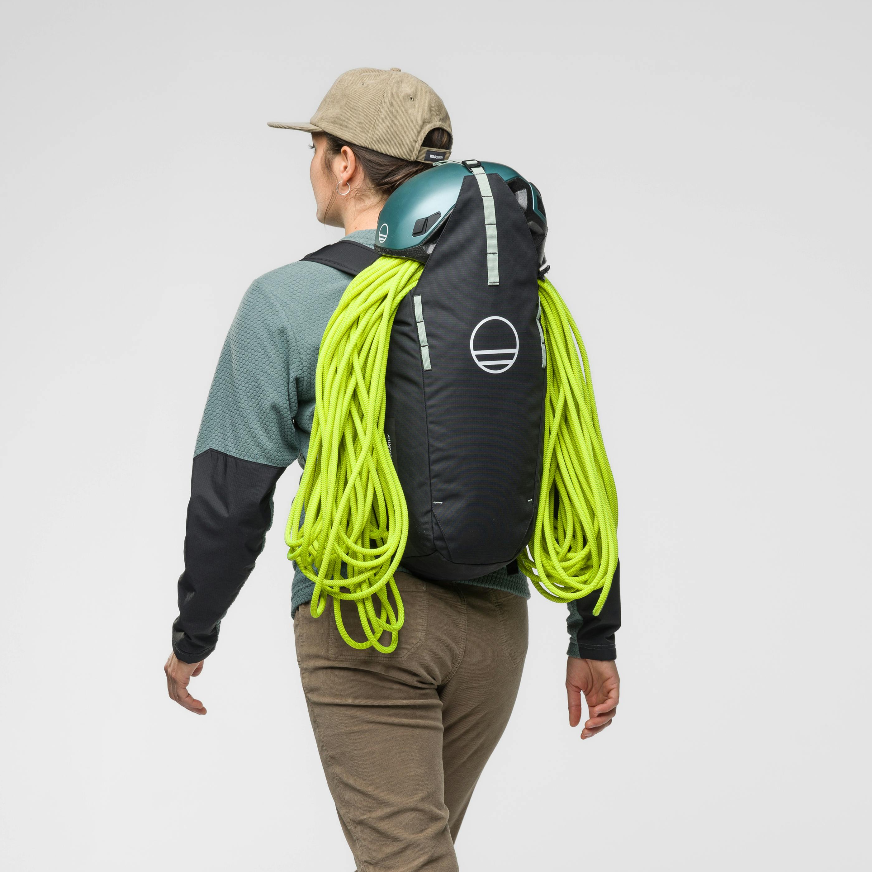 Progress Backpack 18l on_body image