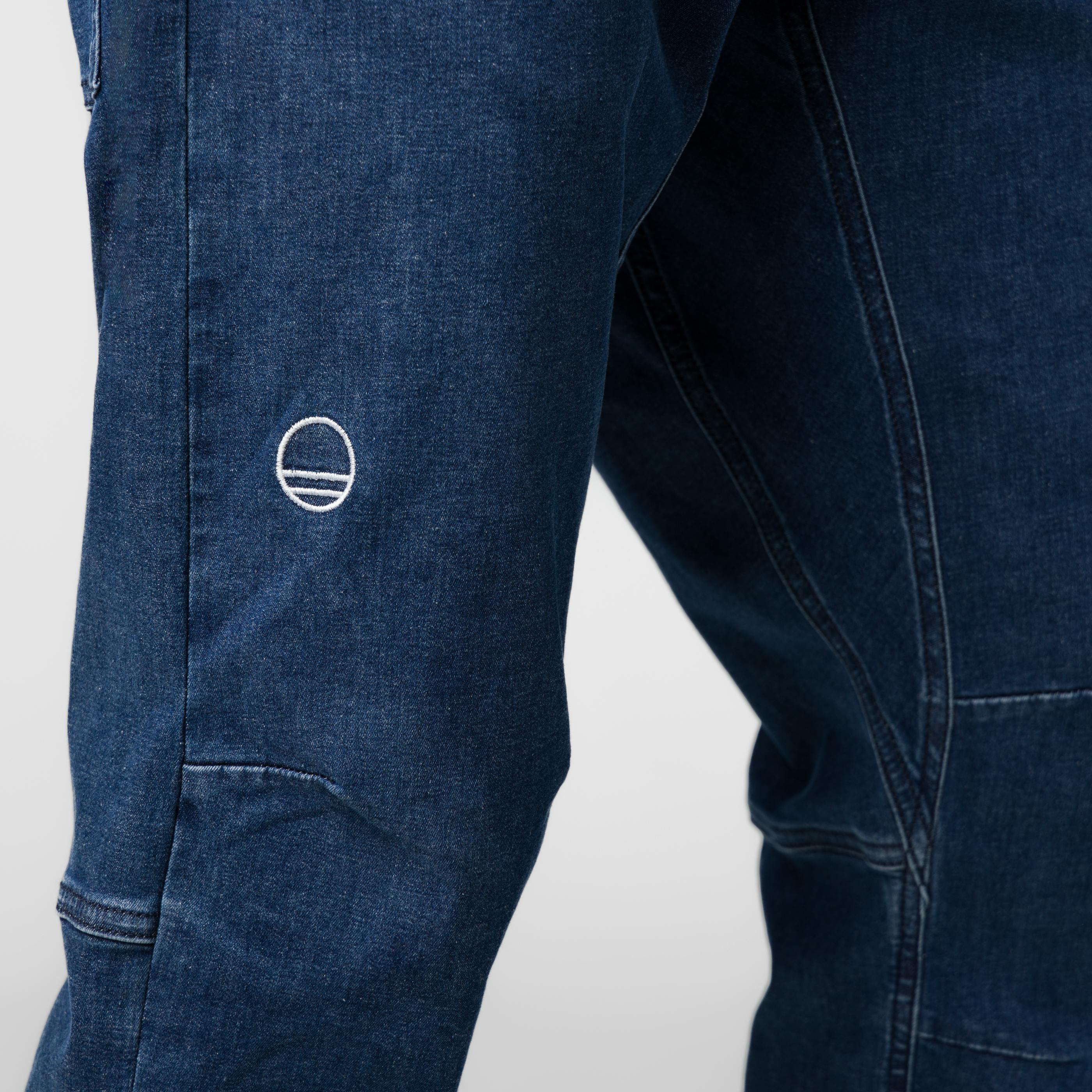 Session 2 Man Denim Pant  on_body image