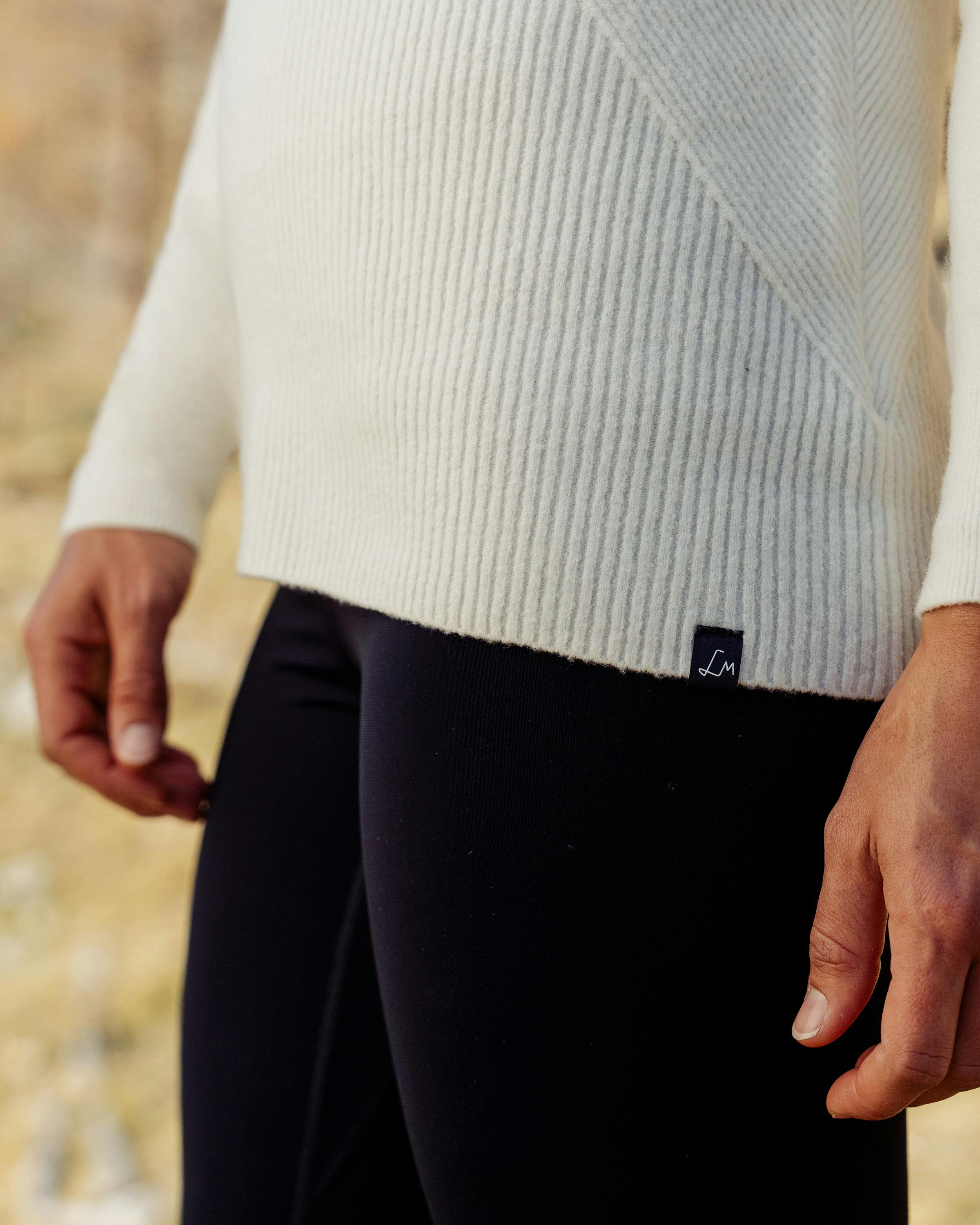 Francesca Pullover tech_detail image