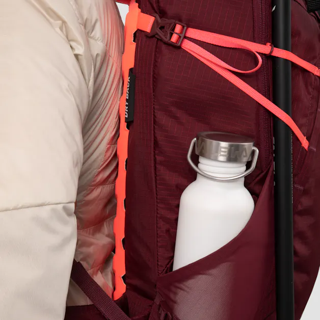Mountain Trainer 2 22L Backpack Women tech_detail image