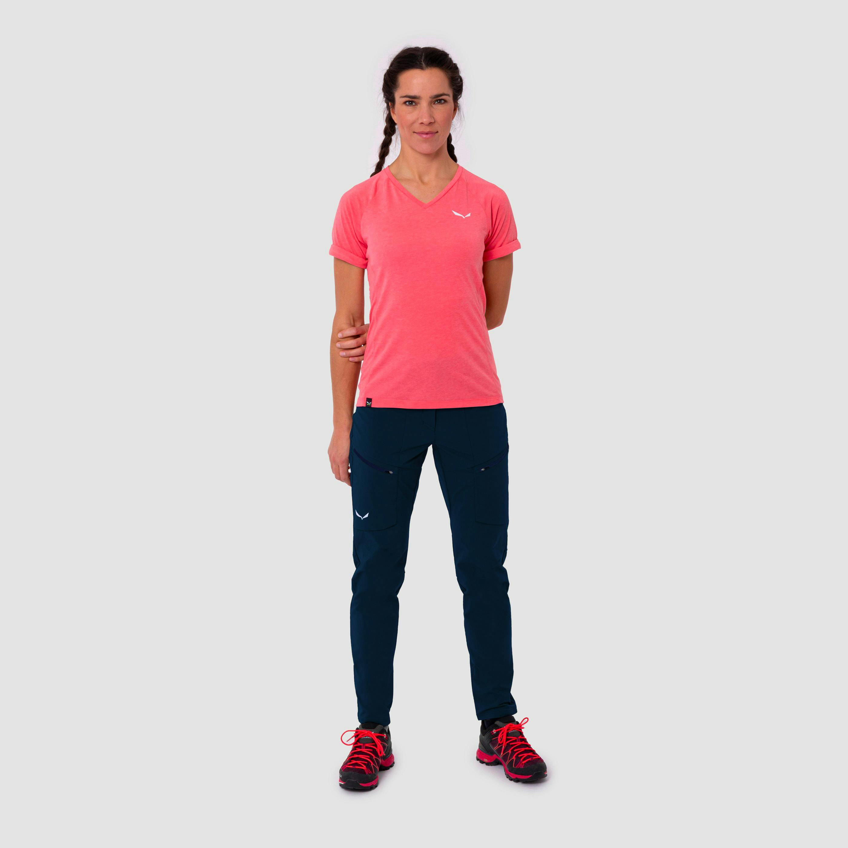 Puez Durastretch Cargo Pant Women on_body image