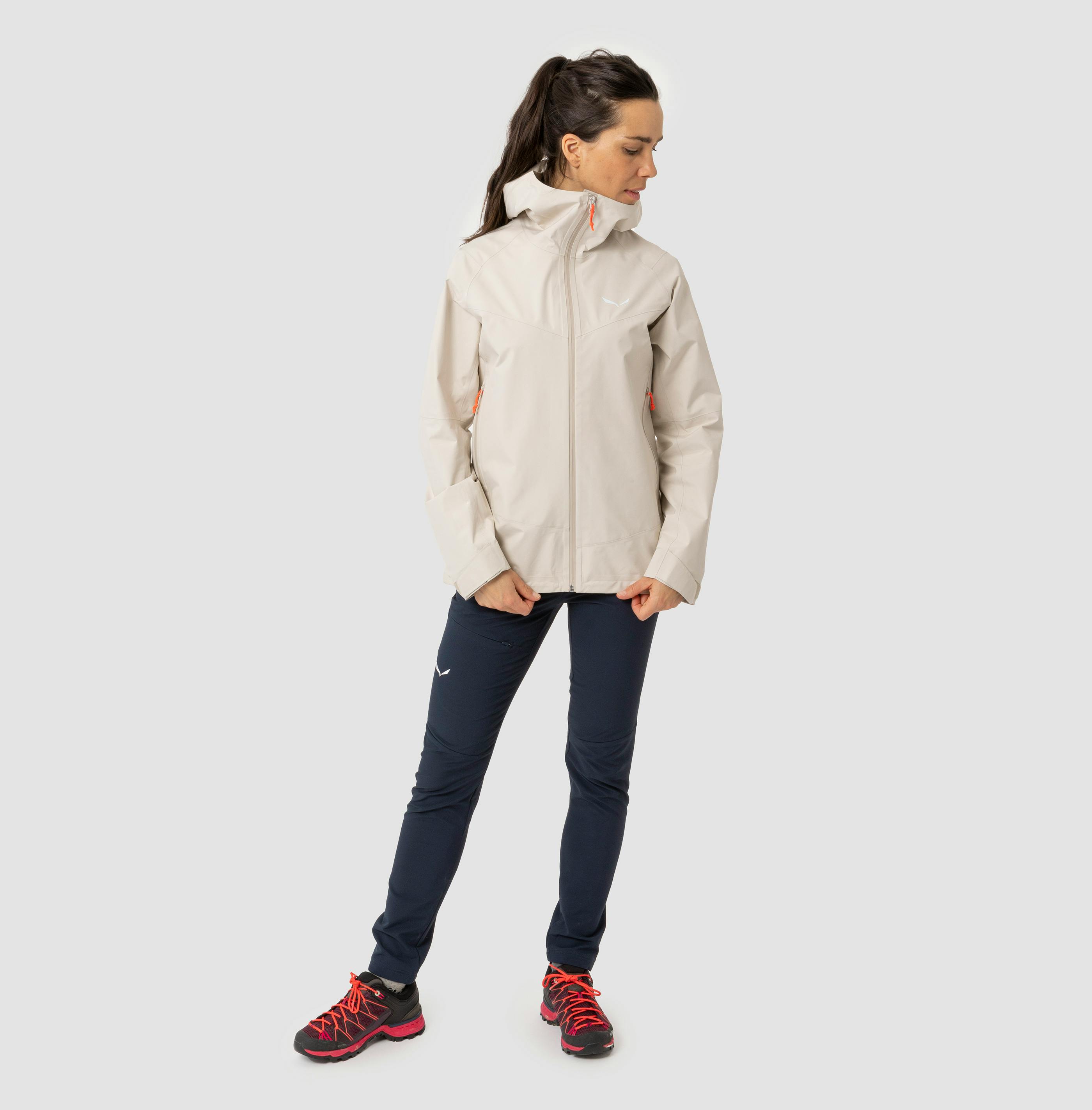 Puez GORE-TEX PACLITE® Jacke Damen on_body image