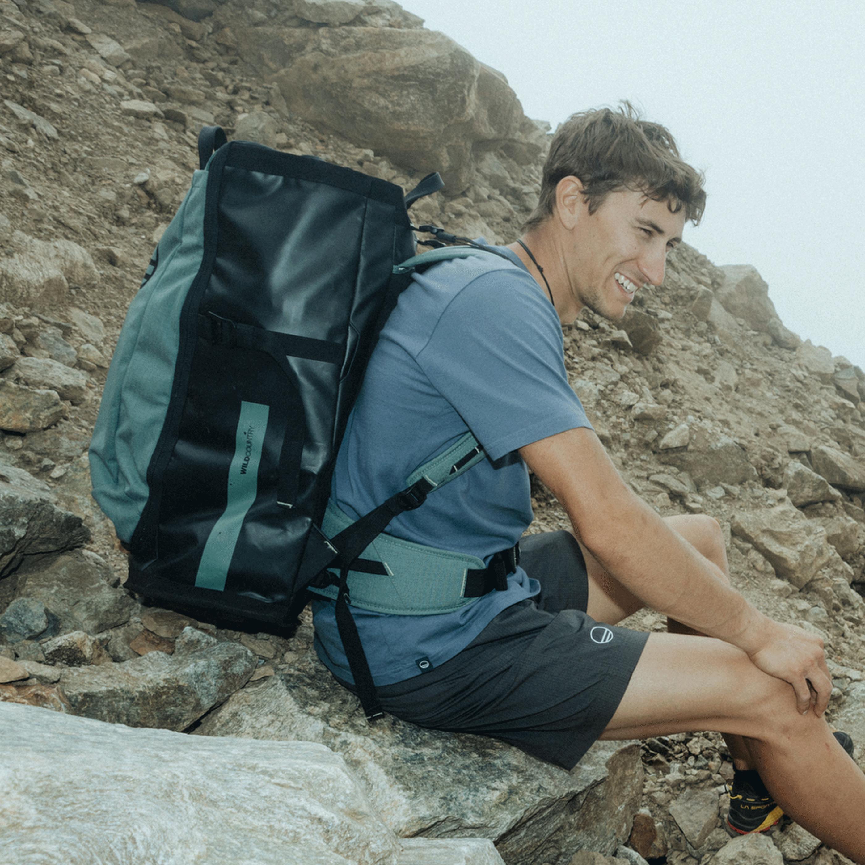 Crag Hauler 40 Rucksack perspective_view image