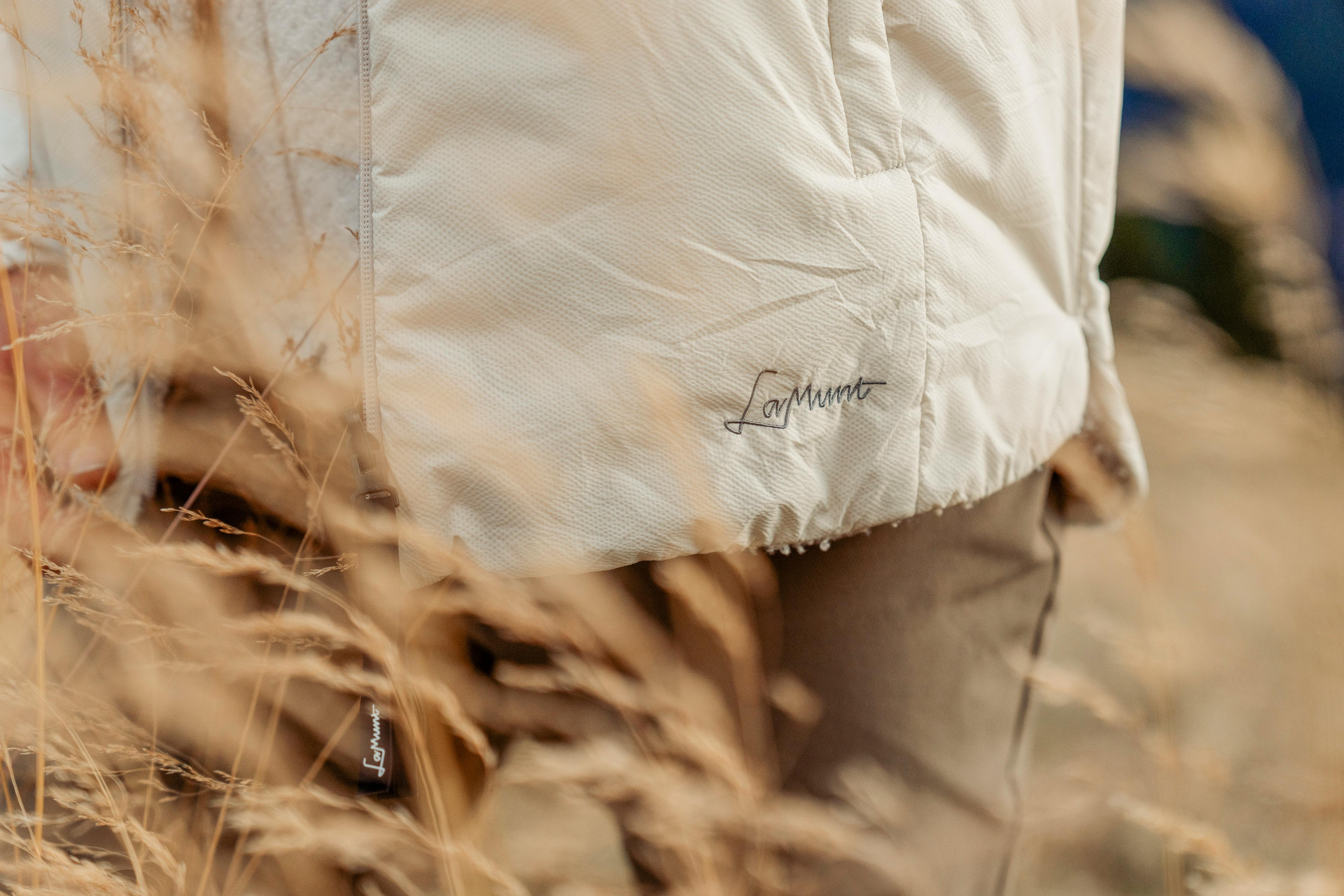 Sabine Reversible Vest tech_detail image