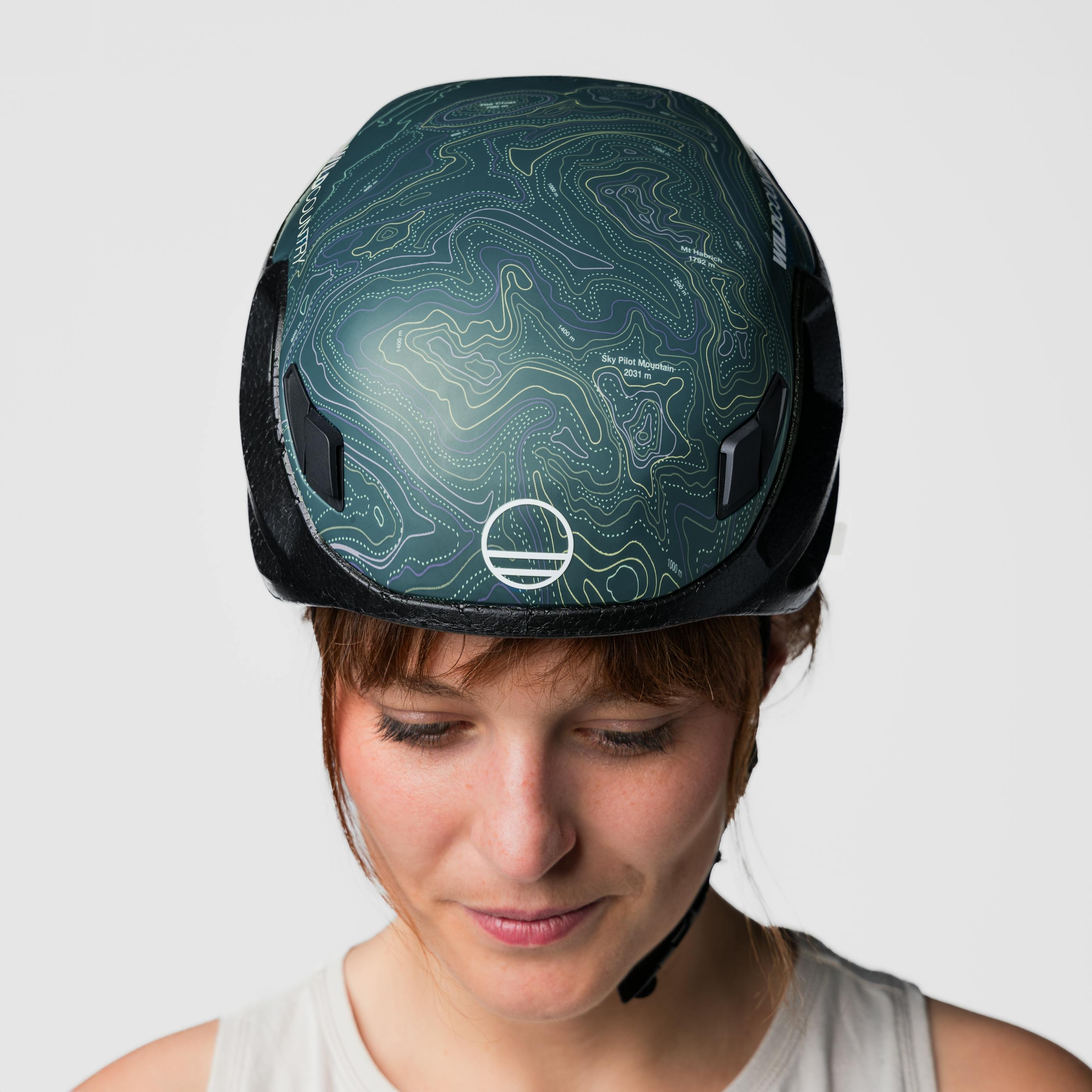 Session Helmet on_body image