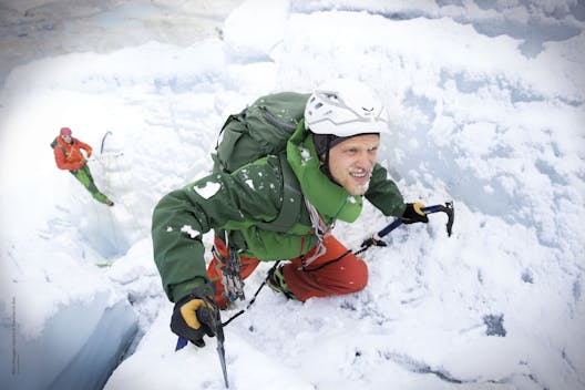 North-X Eispickel action_shot image