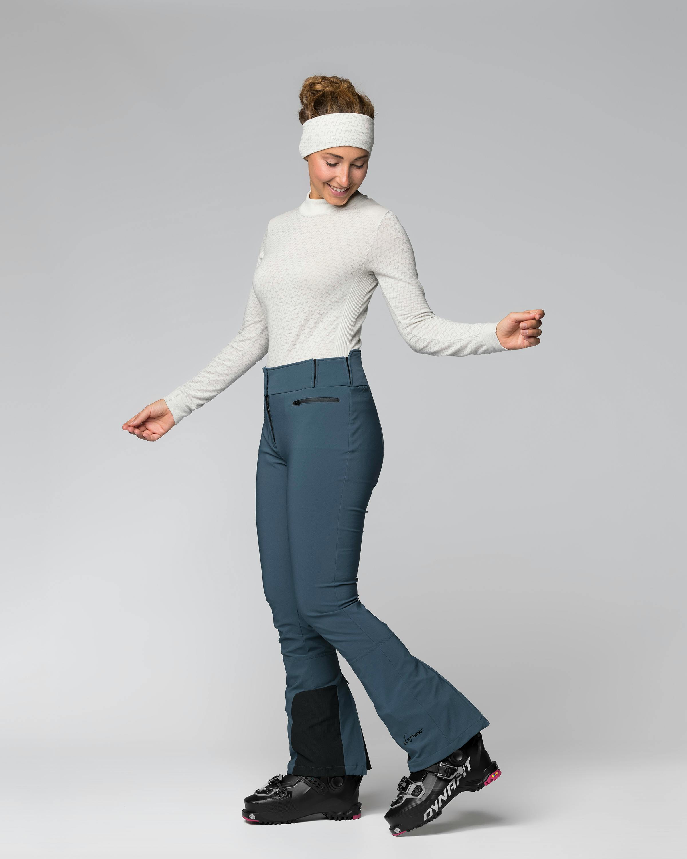 Constanze Pants action_shot image