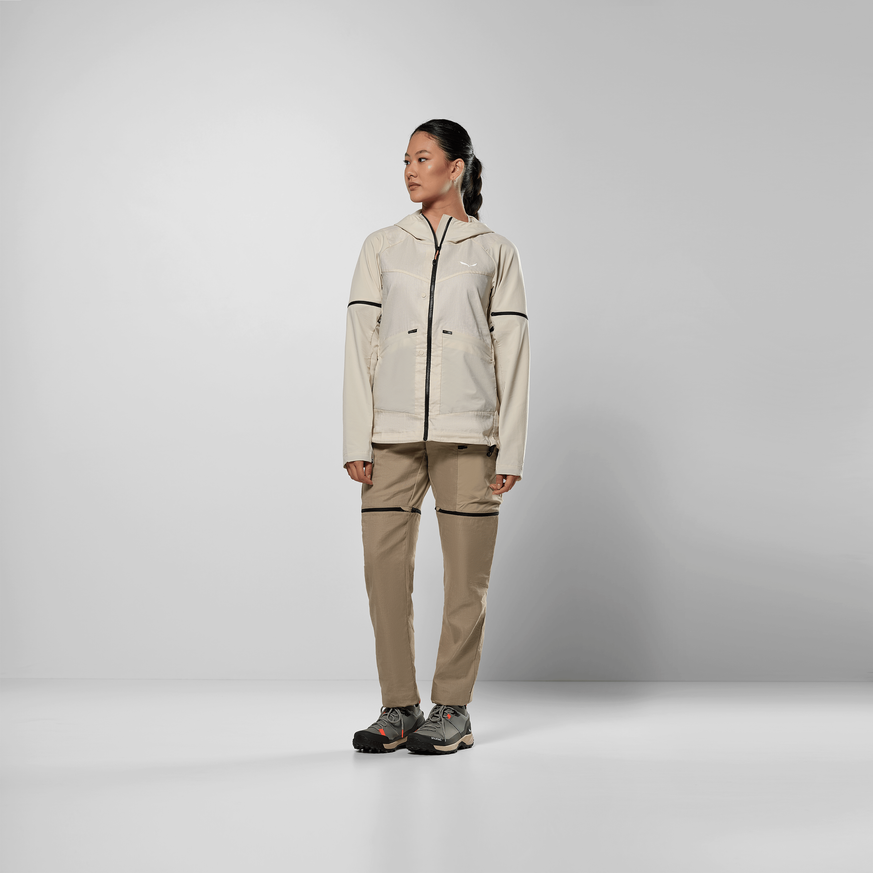 Puez Hemp Durastretch 2 in 1 Hybrid Jacket Women on_body image