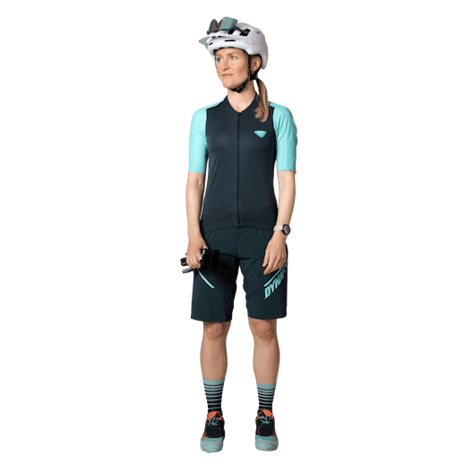 Short Ride Light Dynastretch femmes on_body image