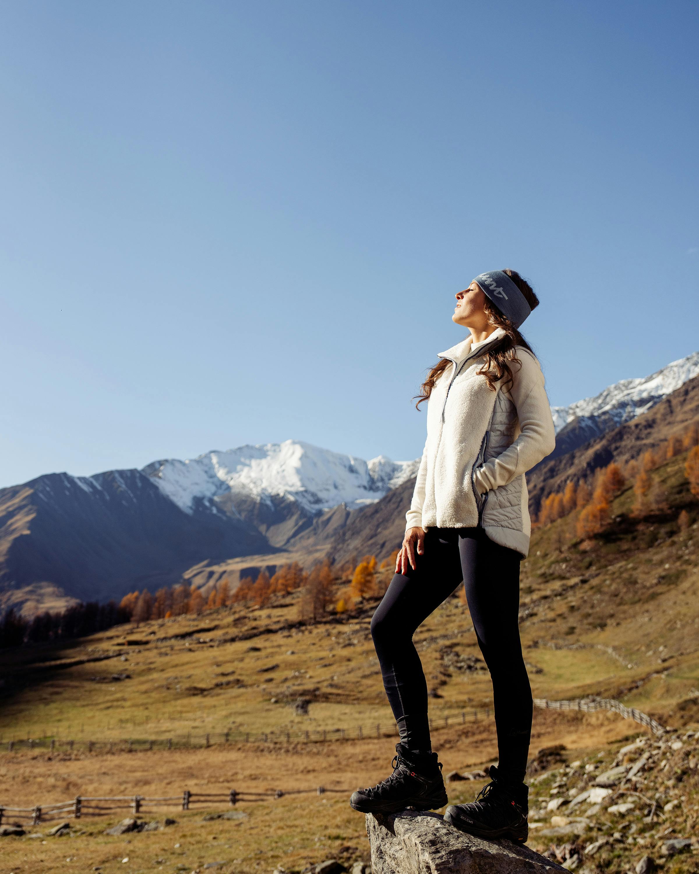 Sophia Weste perspective_view image