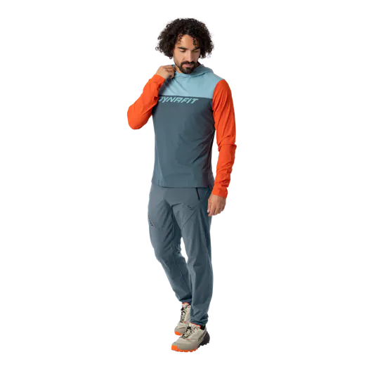 Traverse Sun Hoody Men on_body image