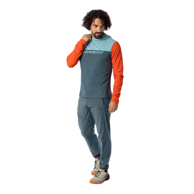 Traverse Sun Hoody Men on_body image
