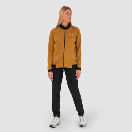Pedroc 2 Polarlite Jacket Women on_body image