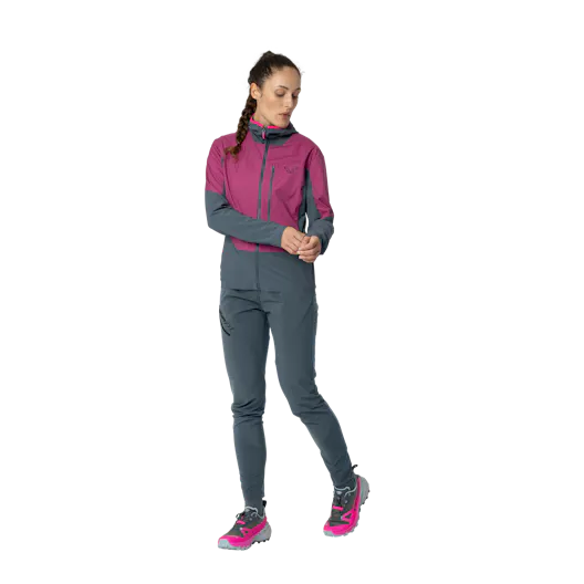 Traverse Insulation Hooded Jacket Women on_body image