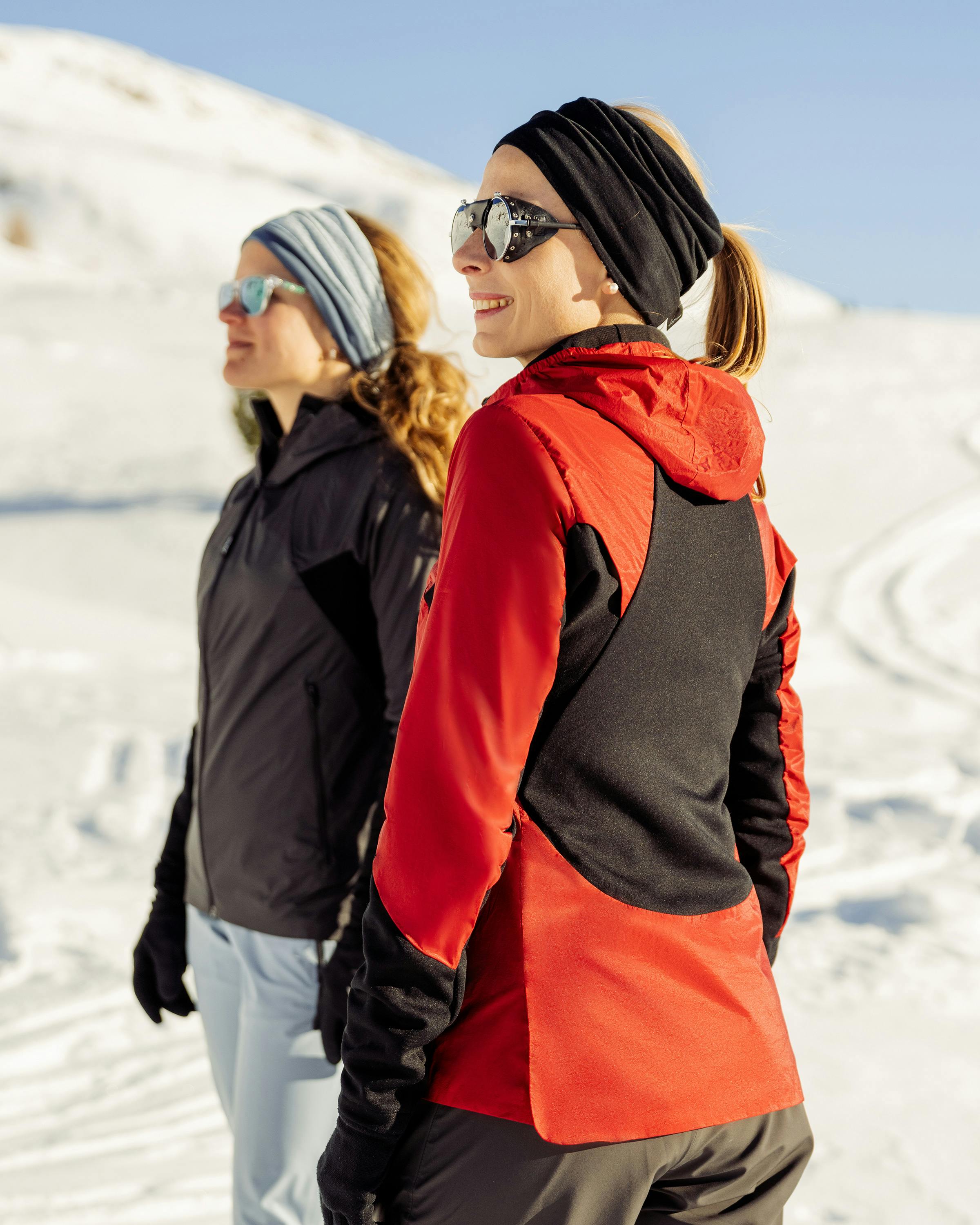 Caroline  Windjacke action_shot image