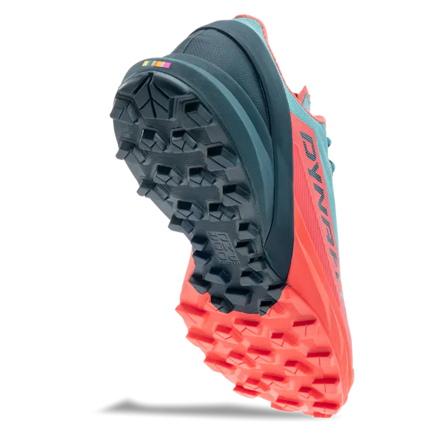 Ultra 50 GTX scarpa running donna perspective_view image