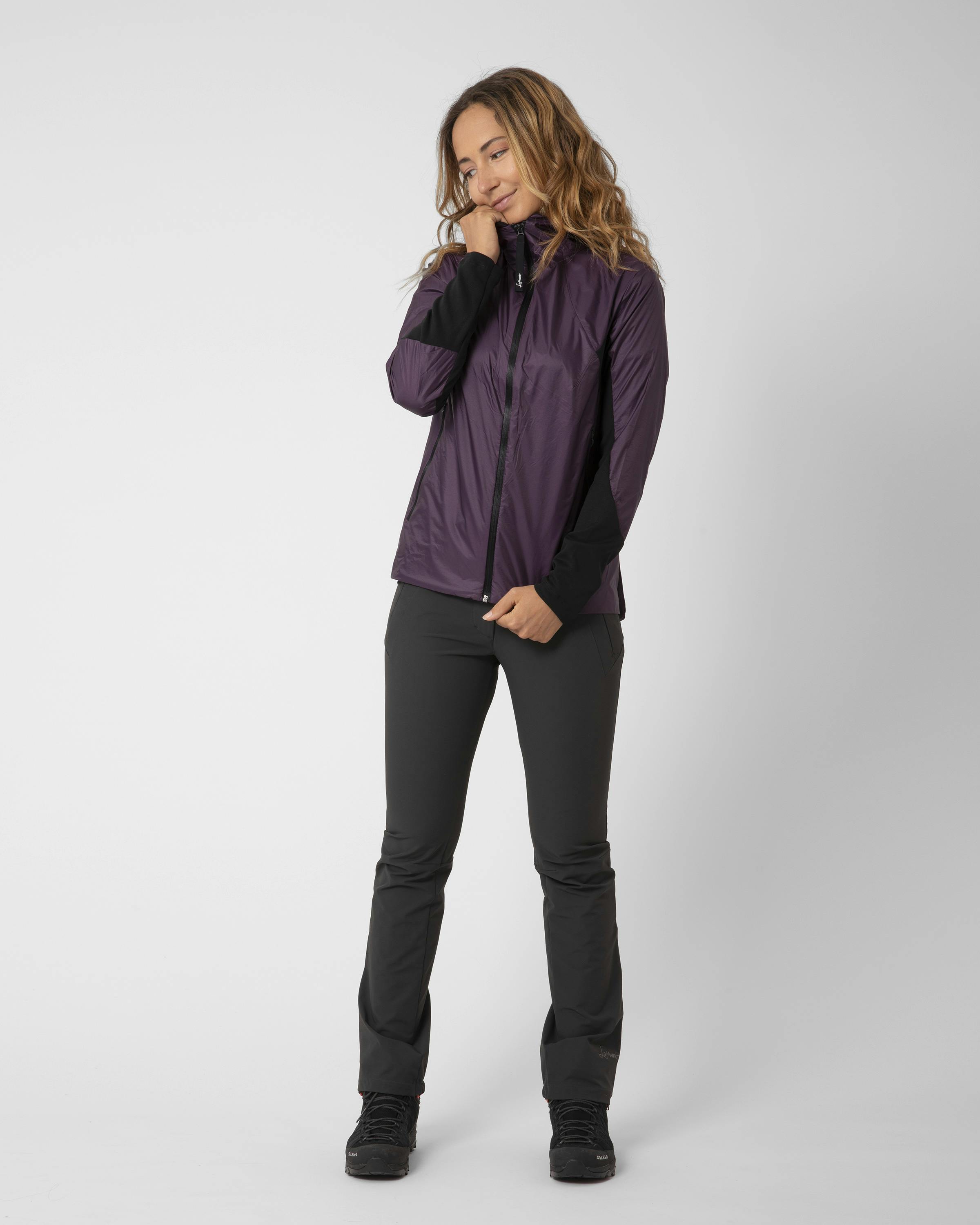 Caroline Giacca Antivento action_shot image